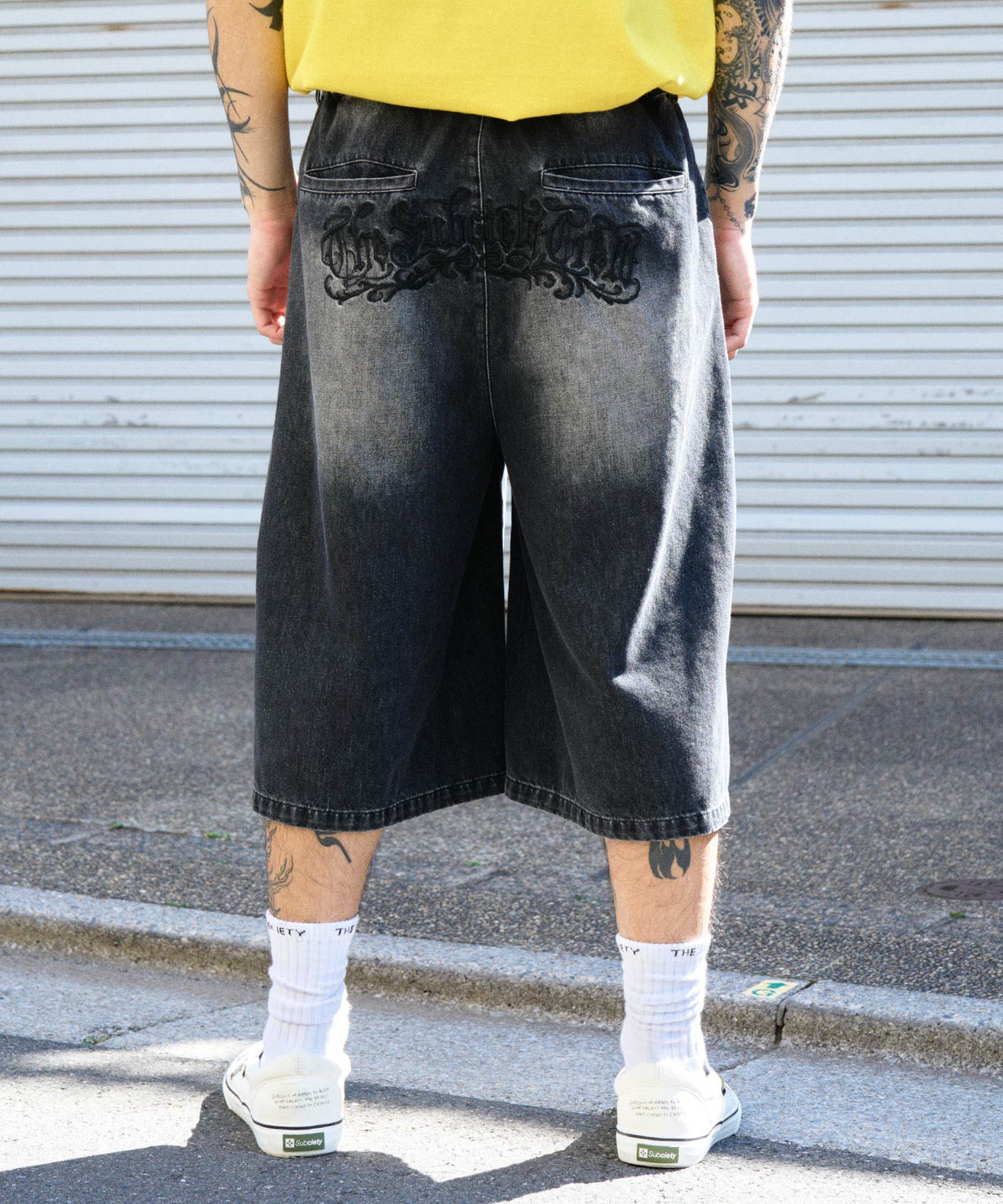 Embroidery baggy shorts-thumbmail-14