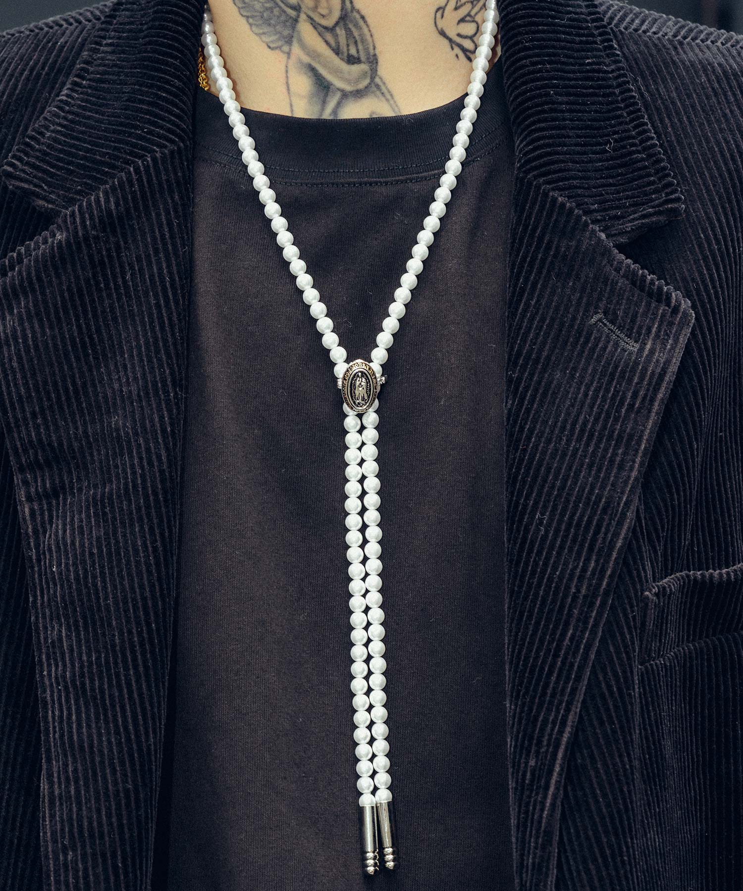 Medaille pearl necklace
