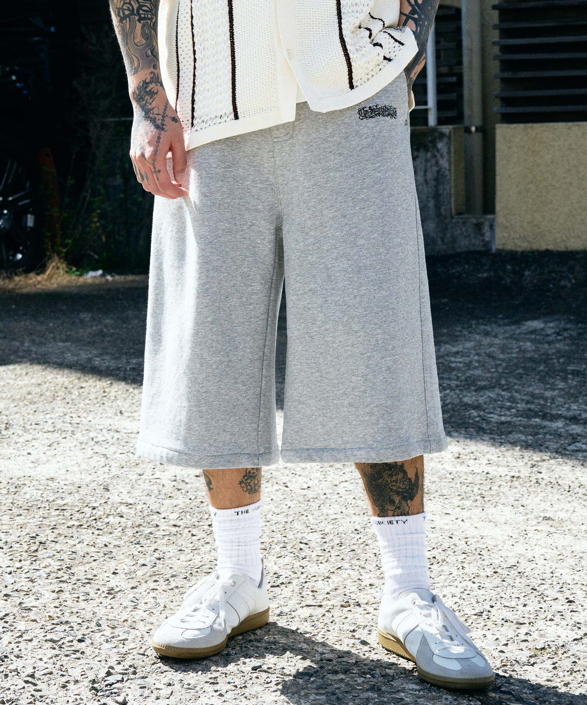 Embroidery baggy shorts-thumbmail-28