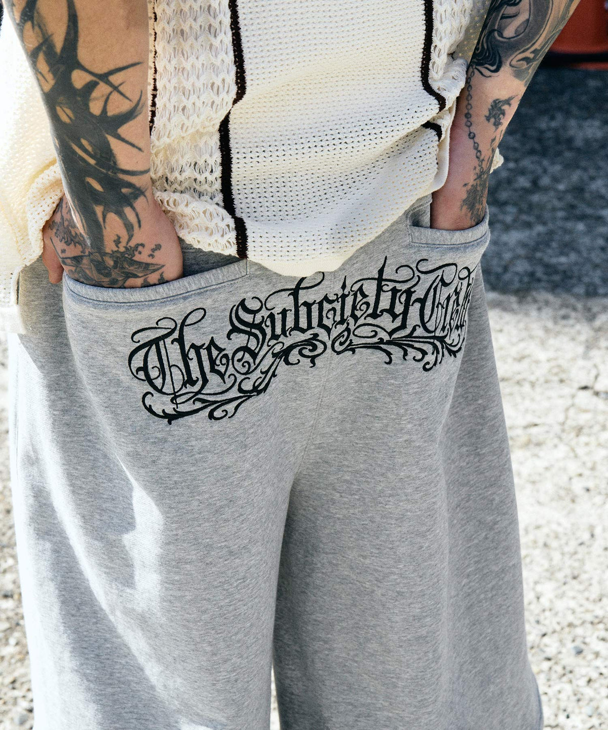Embroidery baggy shorts-thumbmail-32