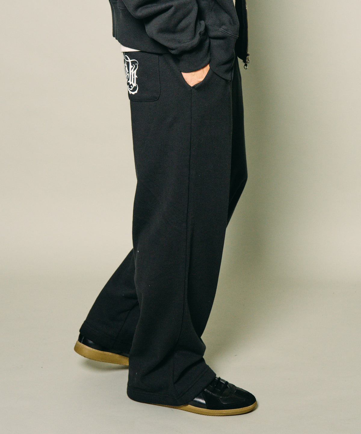 Wide sweatpants-thumbmail-8