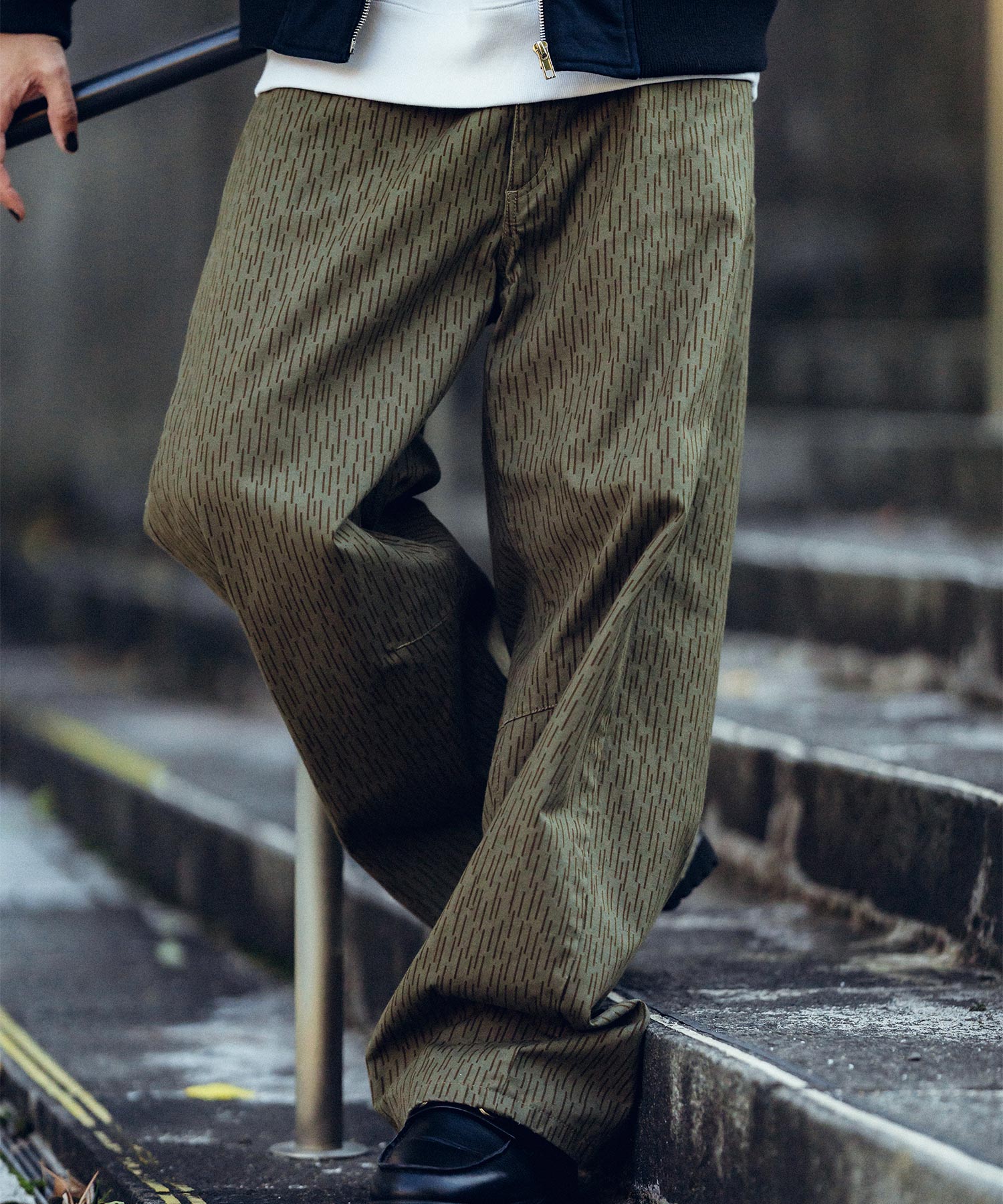 Rain drop camo tent pants