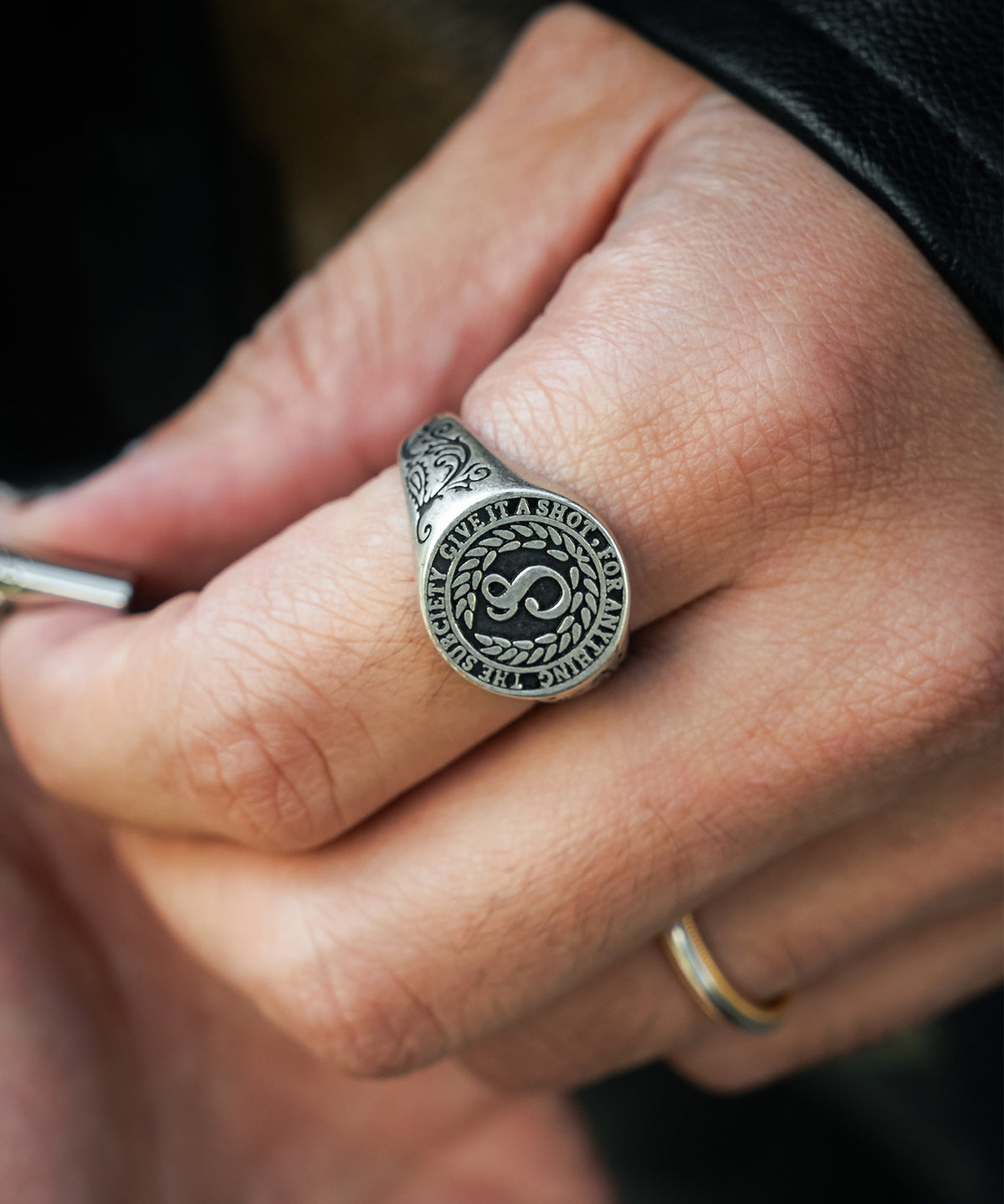 College ring-thumbmail-3