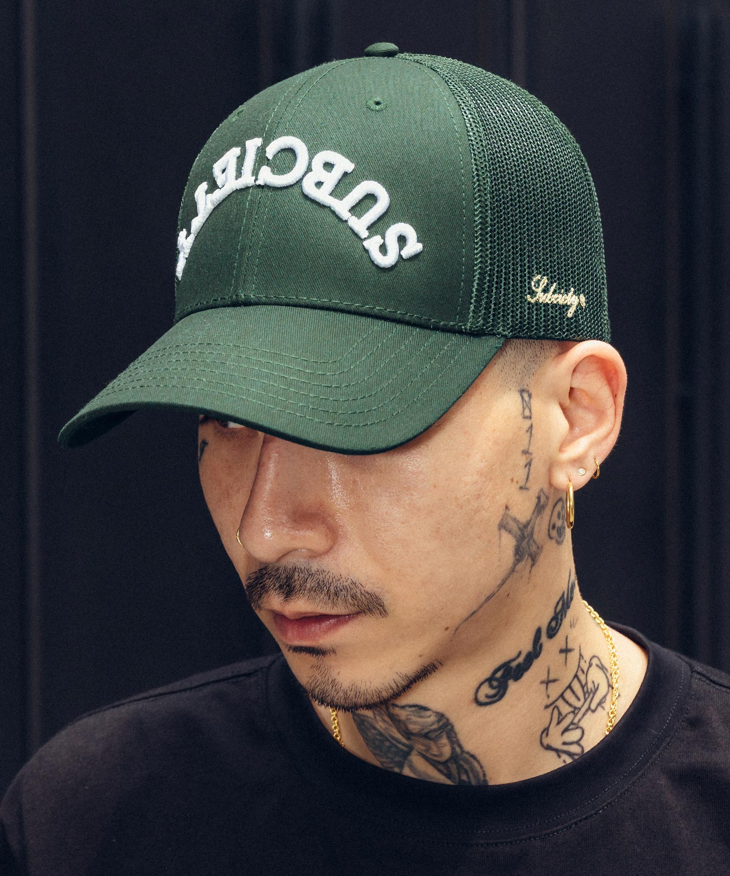Inverted trucker cap