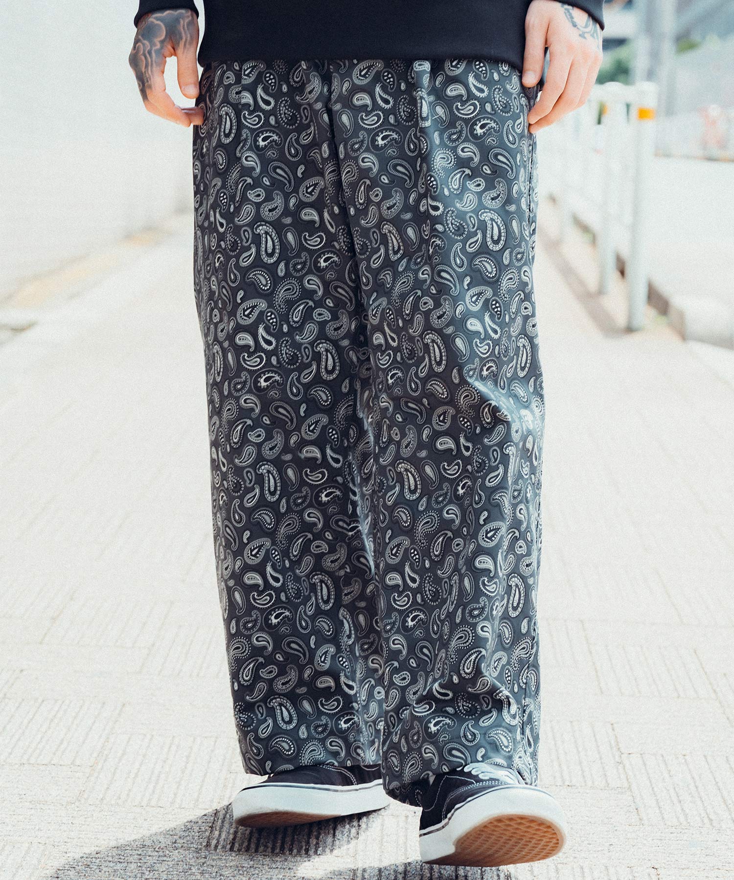 Paisley baggy pants