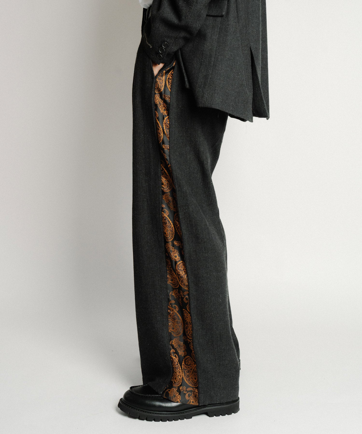 Herringbone side zip wide slacks-thumbmail-15