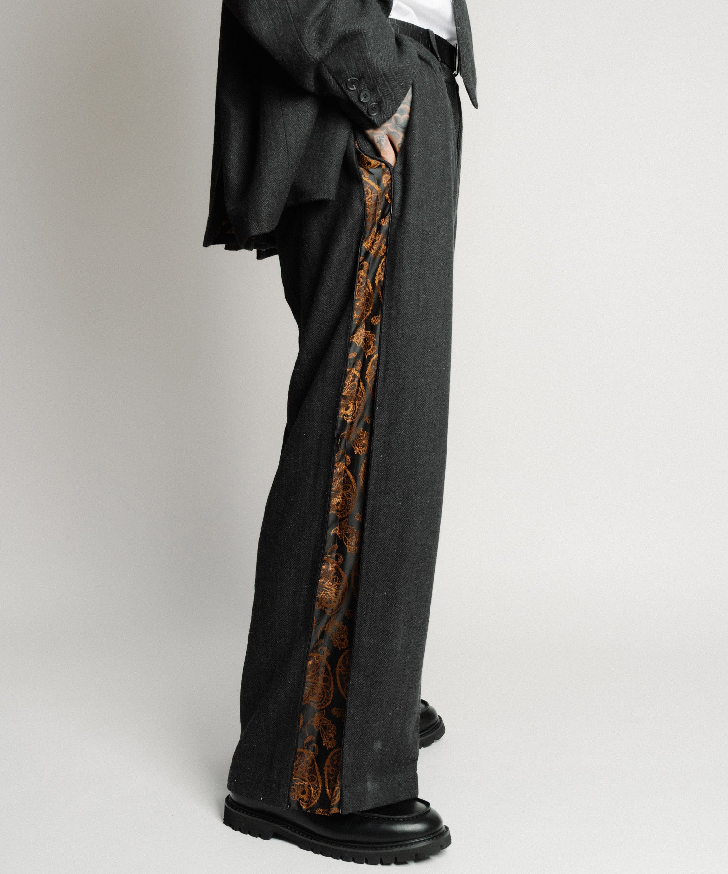 Herringbone side zip wide slacks-thumbmail-13
