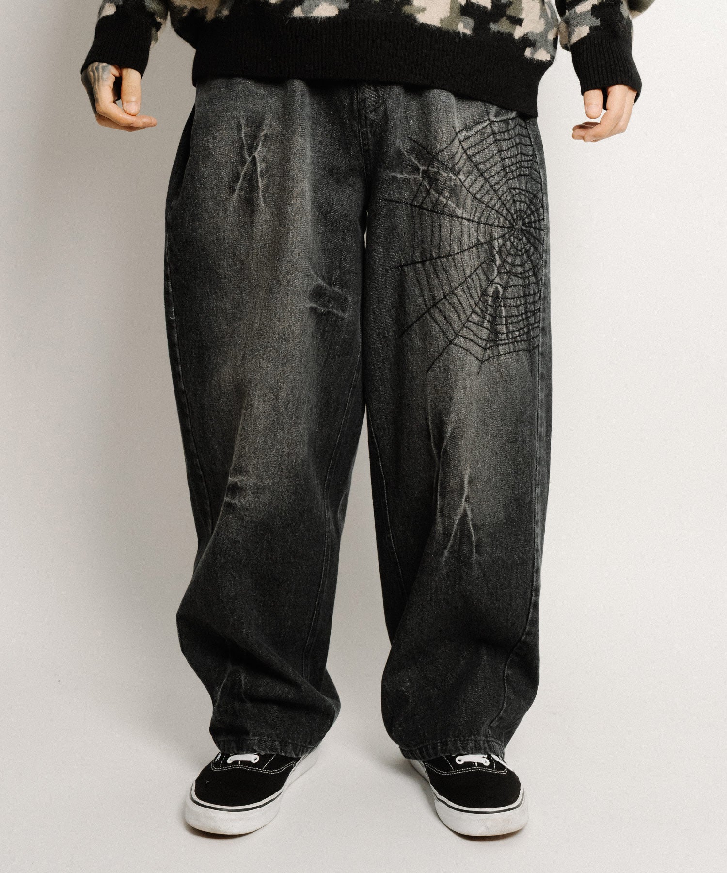Cobweb curved denim pants