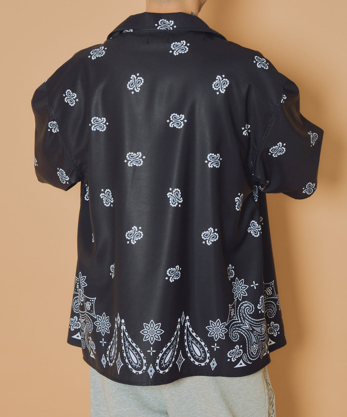 Essential open-collar shirt-thumbmail-13