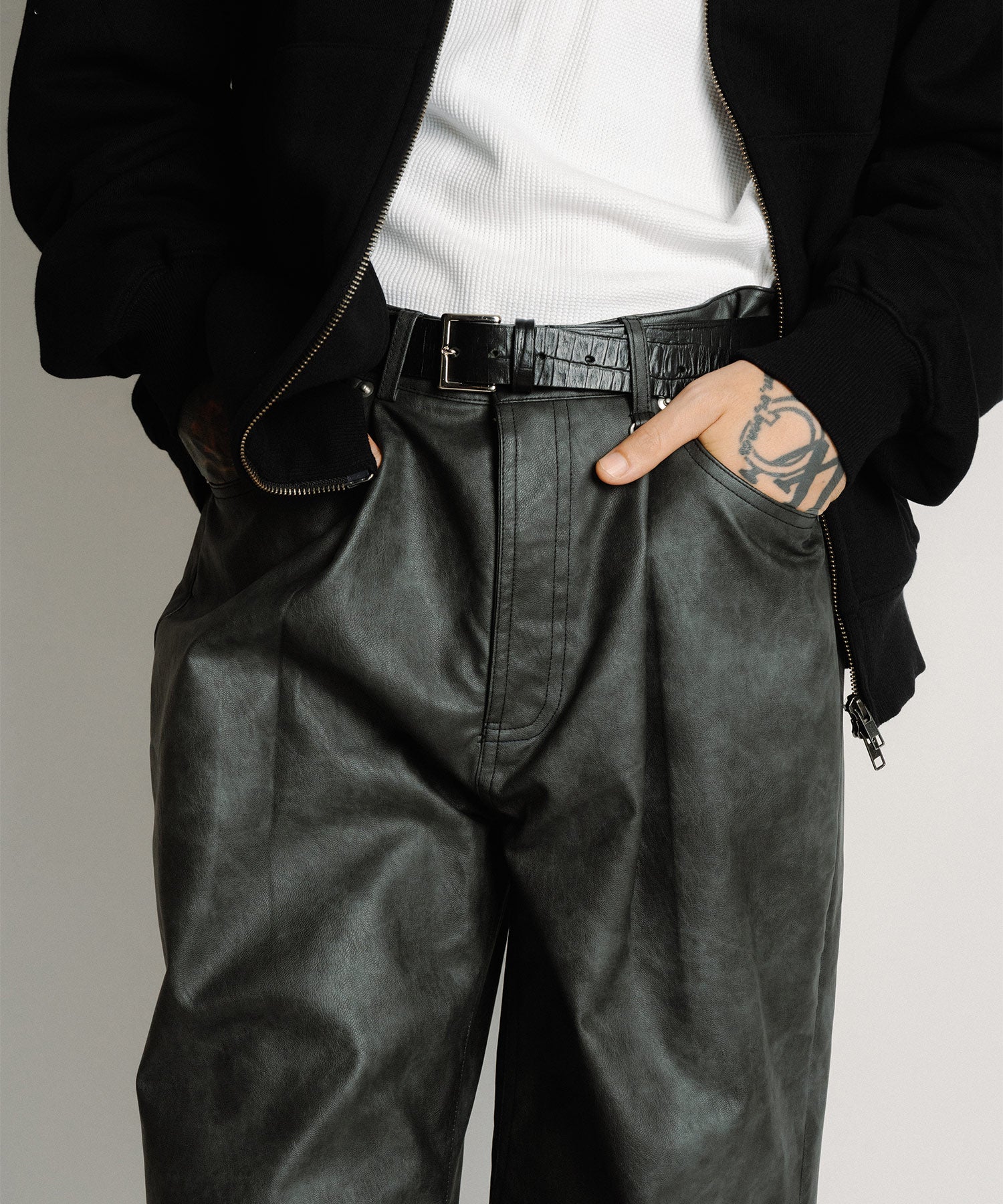 Faux leather pants-thumbmail-17