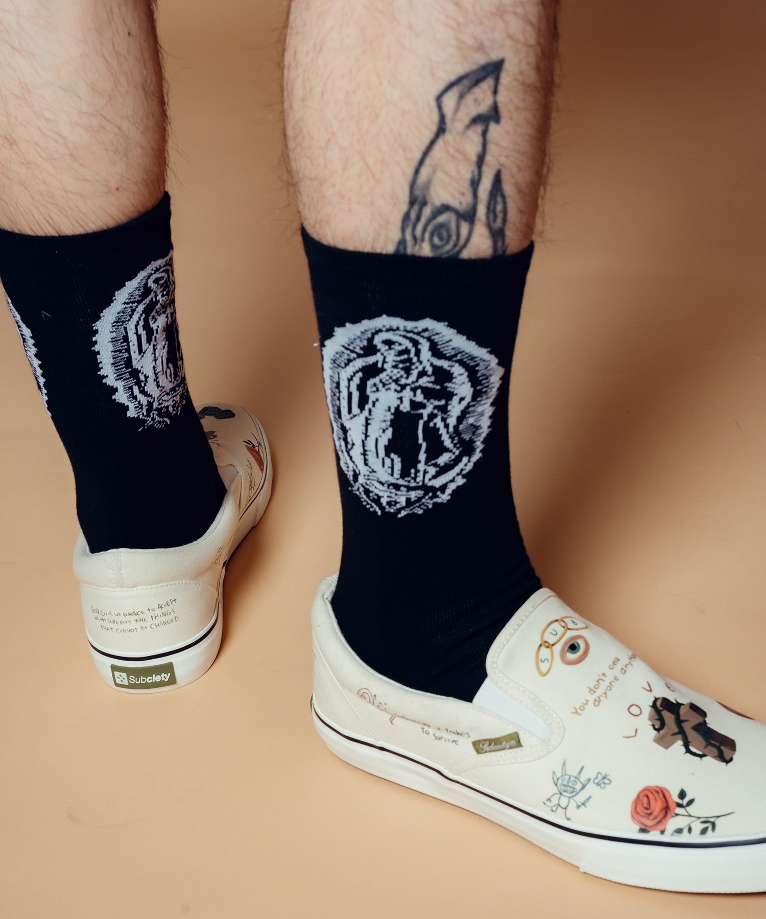 Memorial slip-on-thumbmail-11