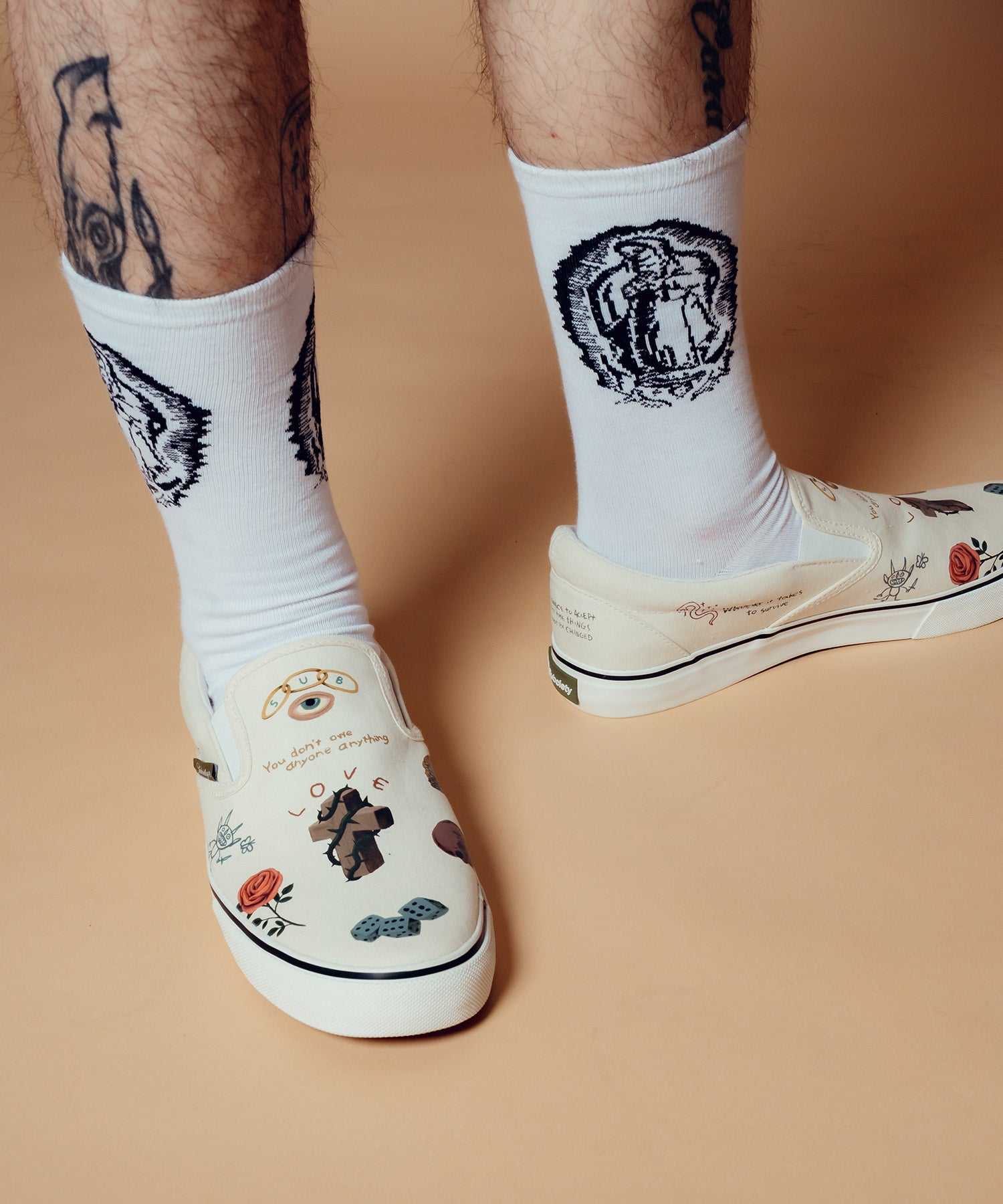 Memorial slip-on-thumbmail-15