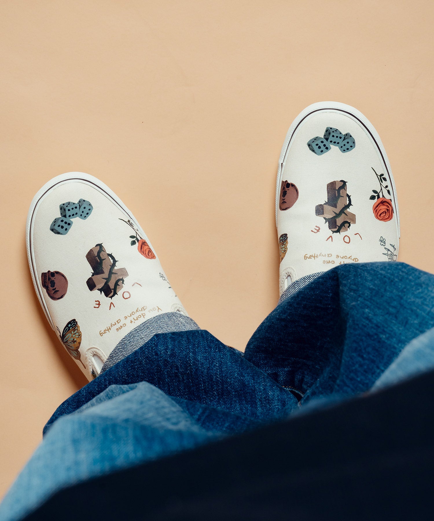 Memorial slip-on-thumbmail-21