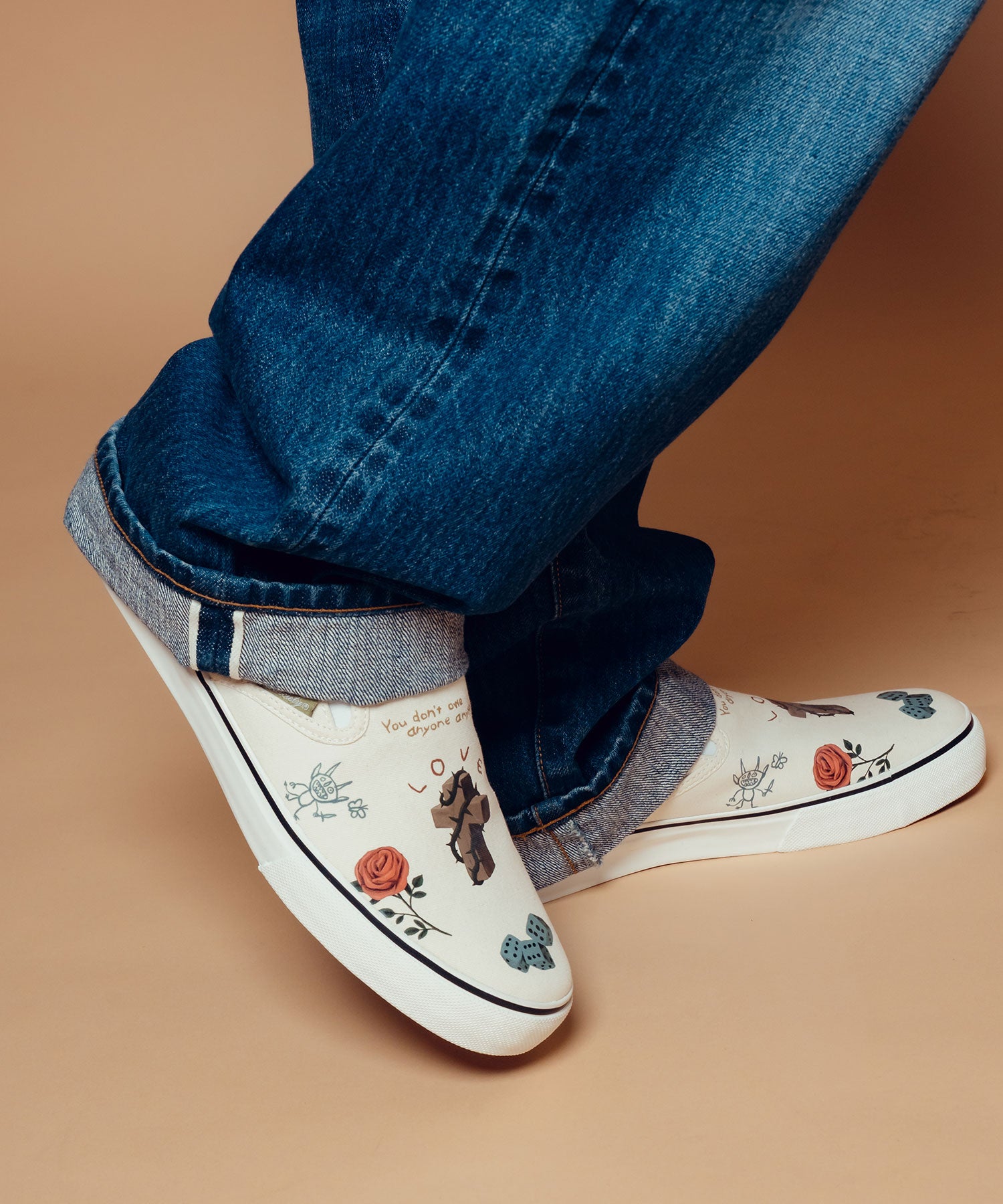 Memorial slip-on-thumbmail-19