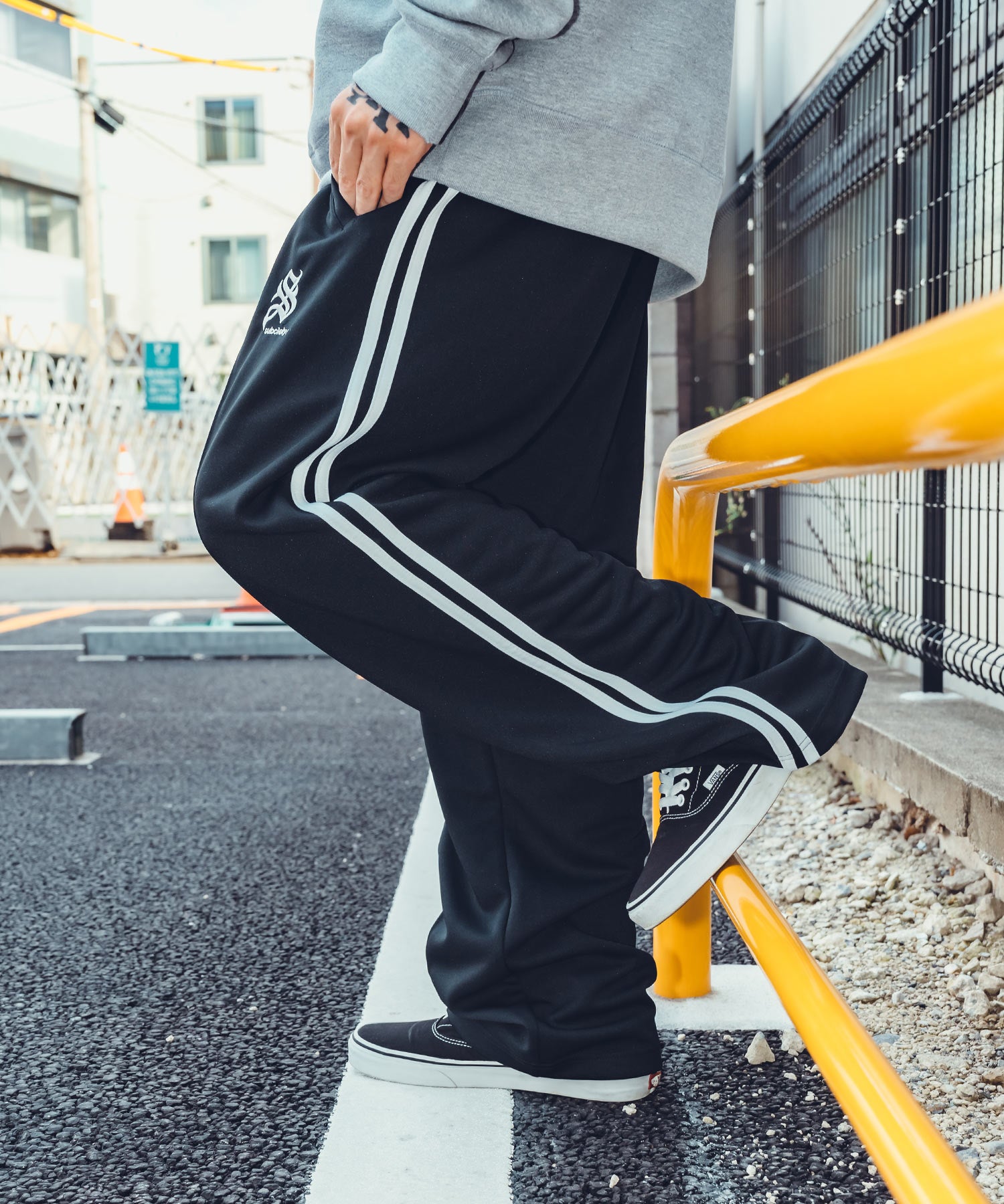 TRACK PANTS-thumbmail-10