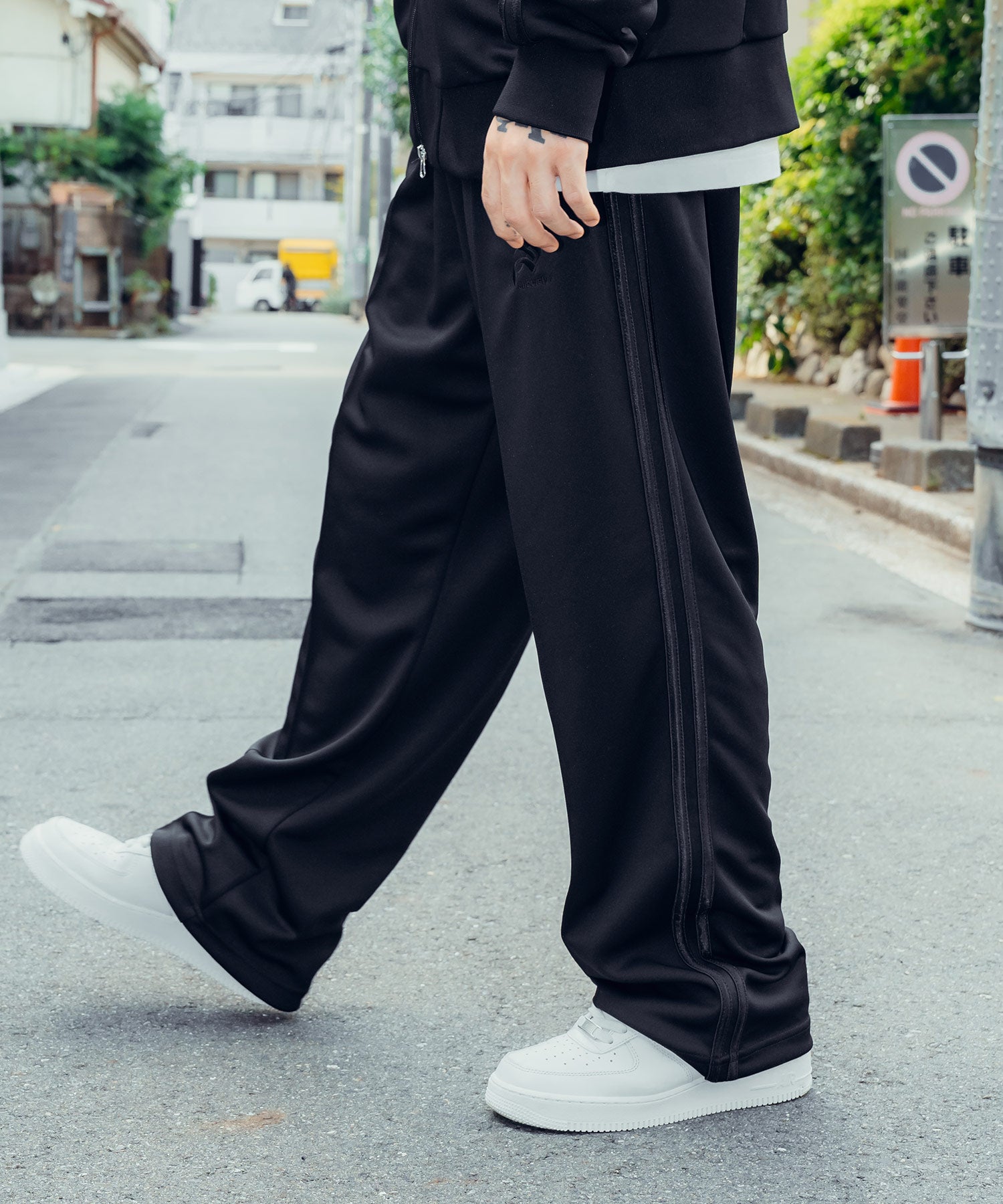 TRACK PANTS-thumbmail-13