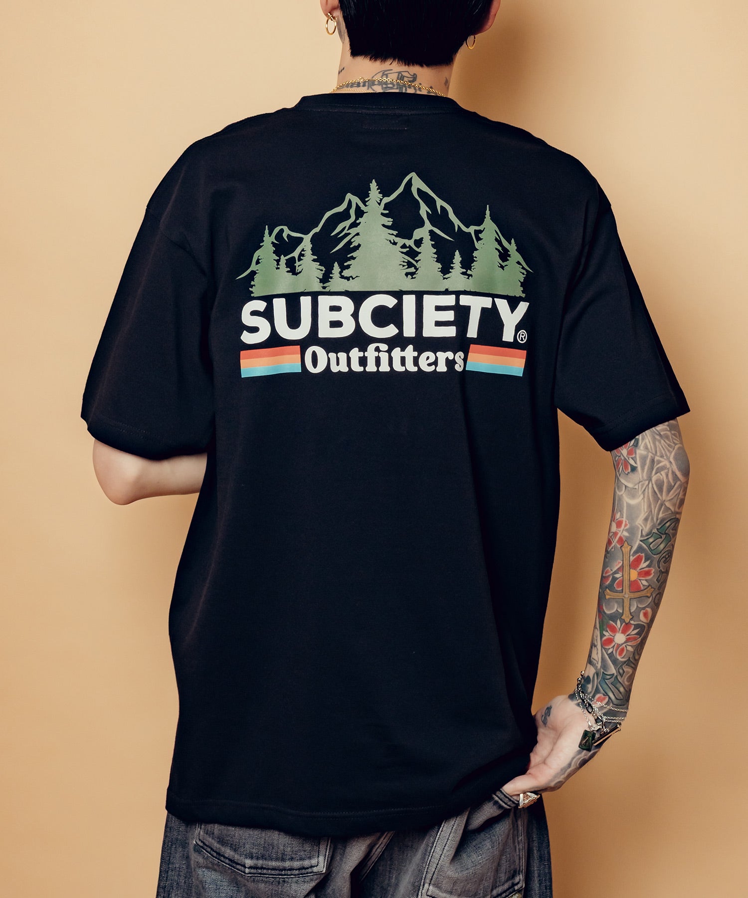 Outfitters tee