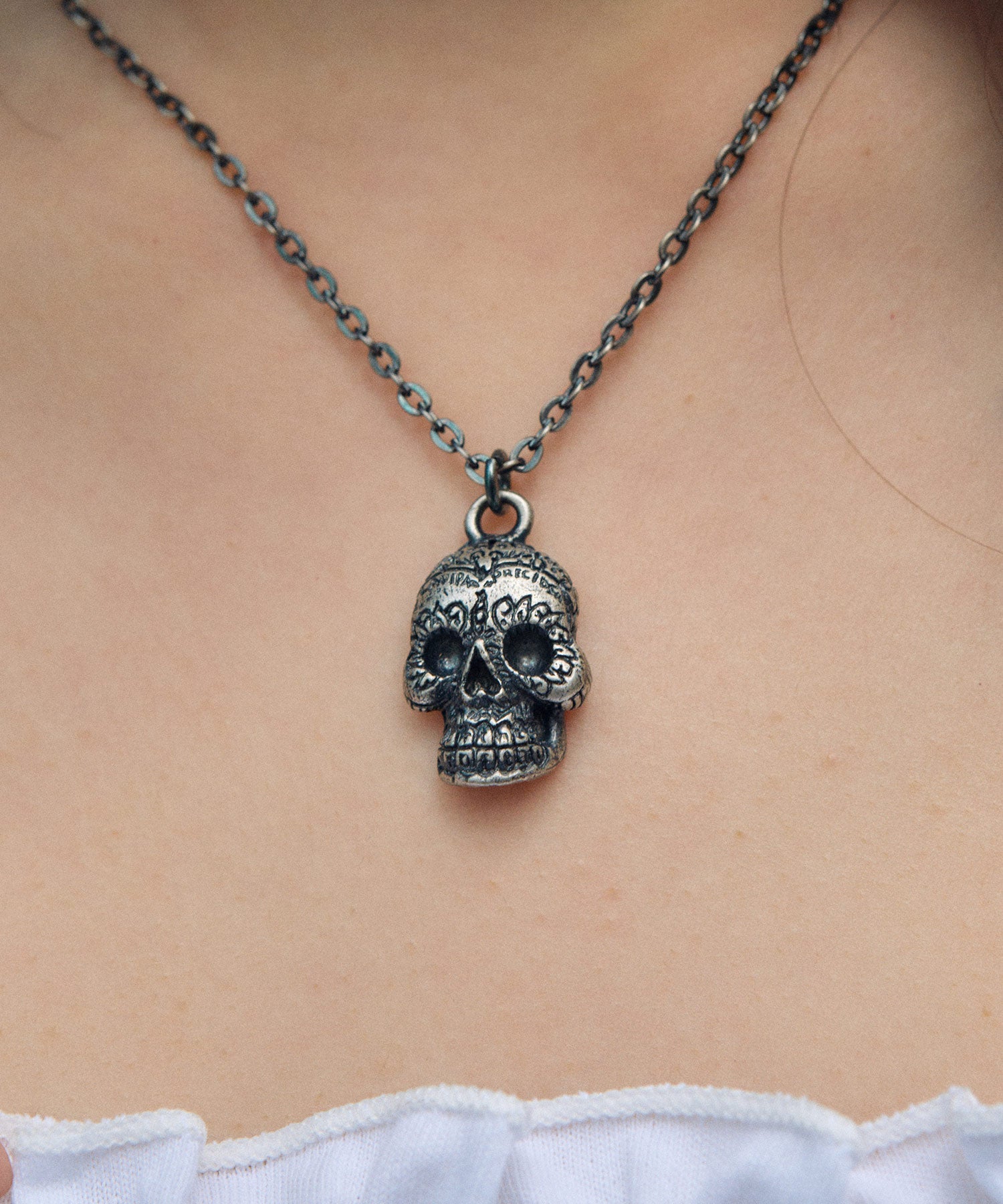 Metal necklace-mexican skull-