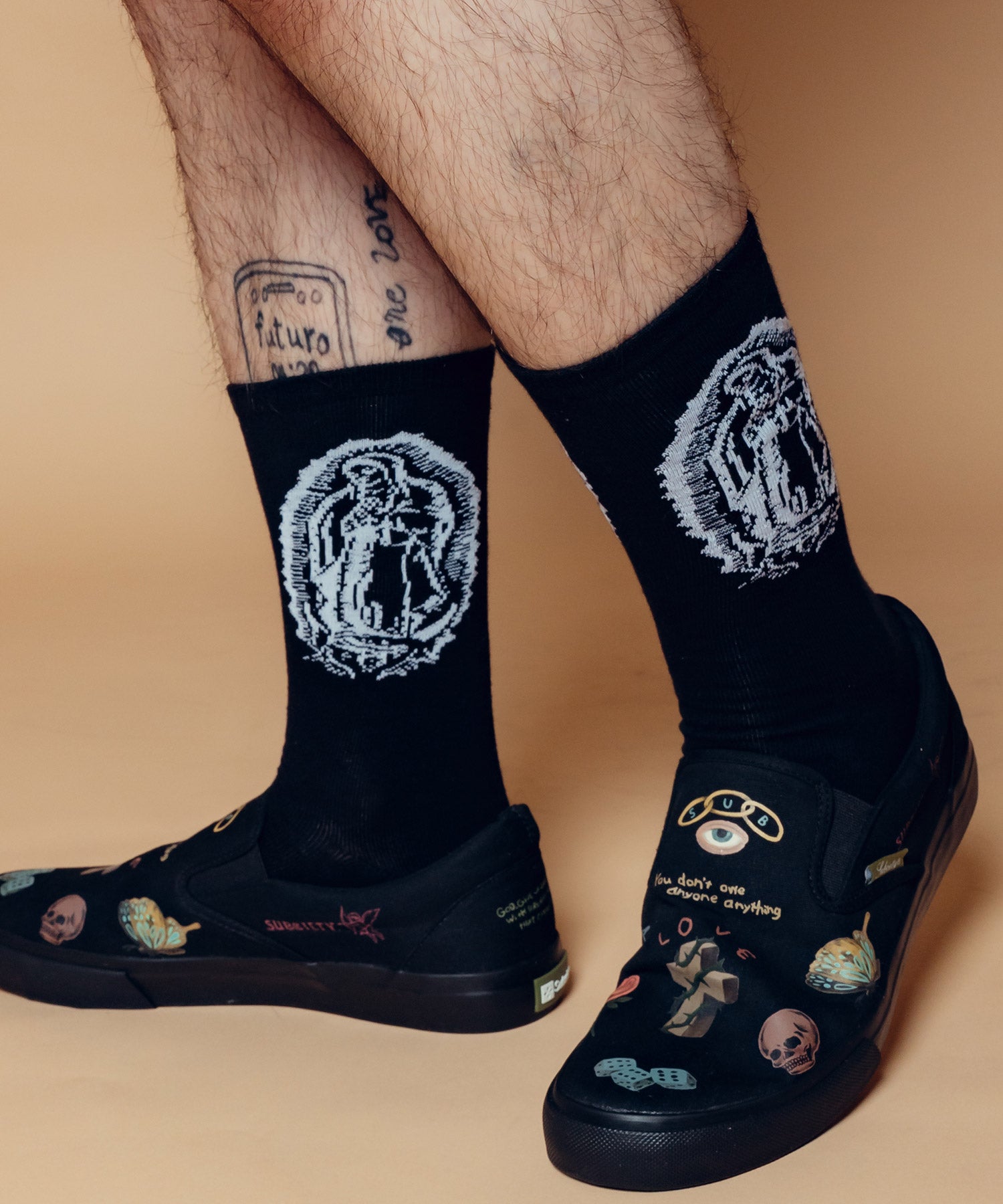Memorial slip-on-thumbmail-34