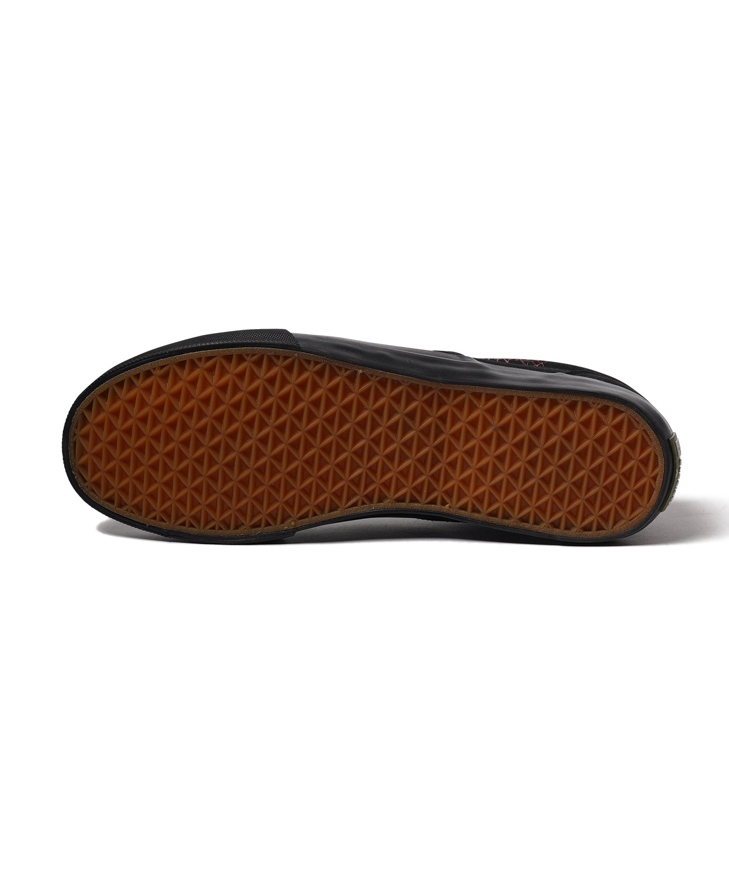Memorial slip-on-thumbmail-32