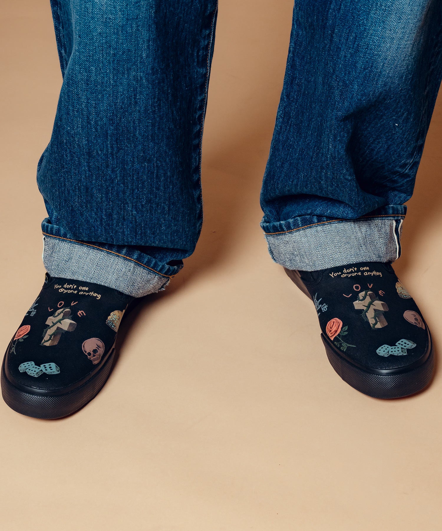 Memorial slip-on-thumbmail-41