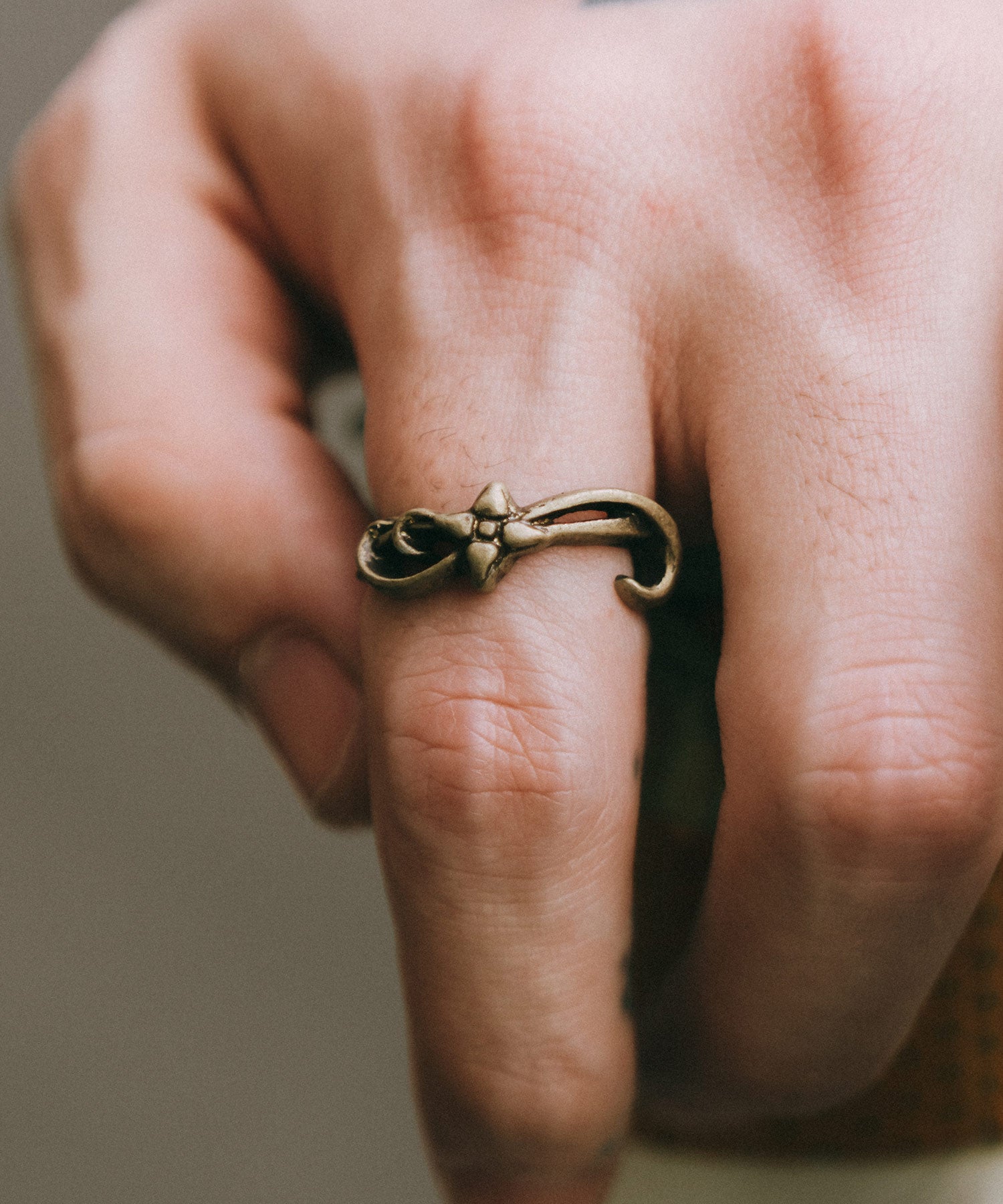 Basjoe ring