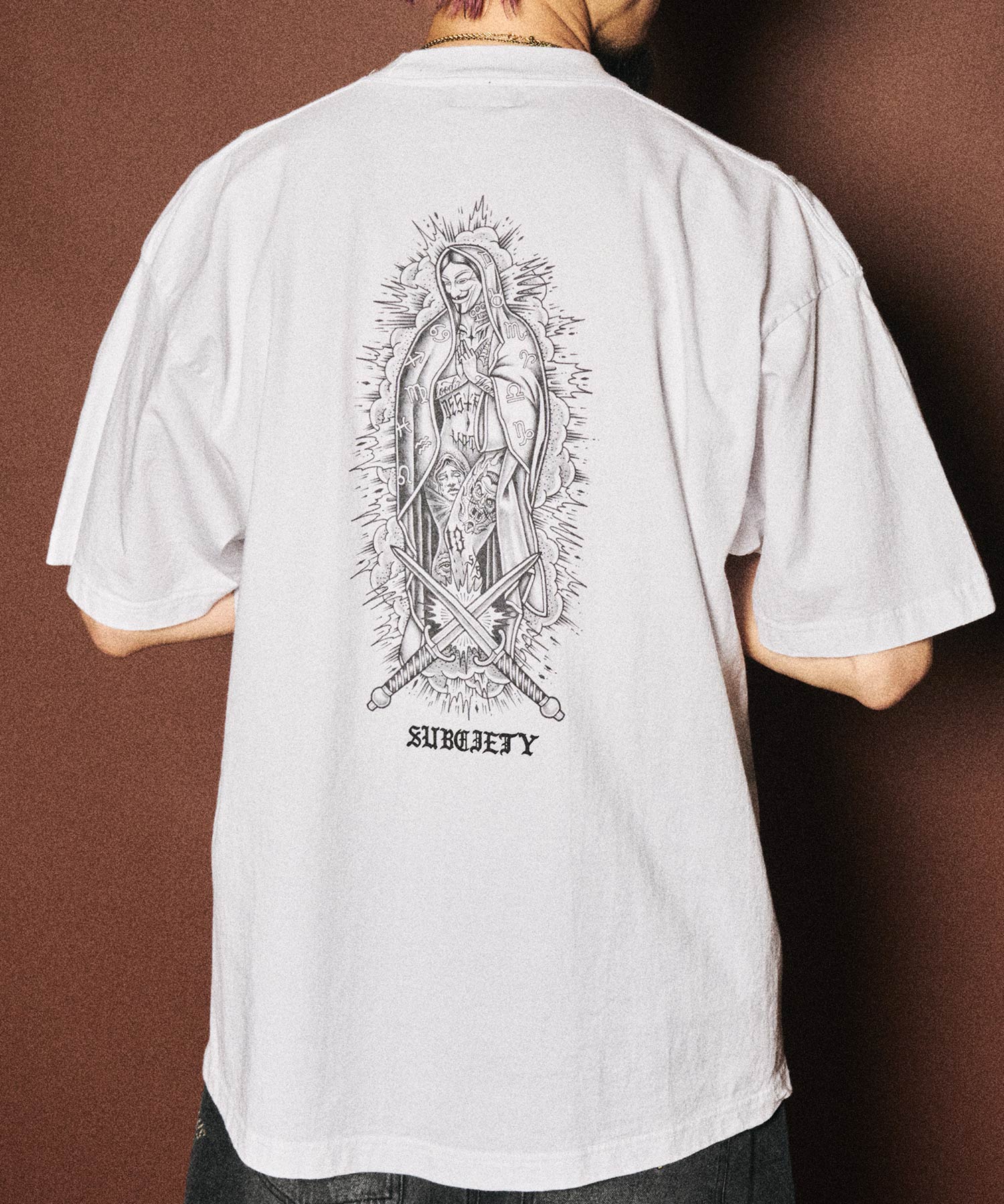 Saint riot tee