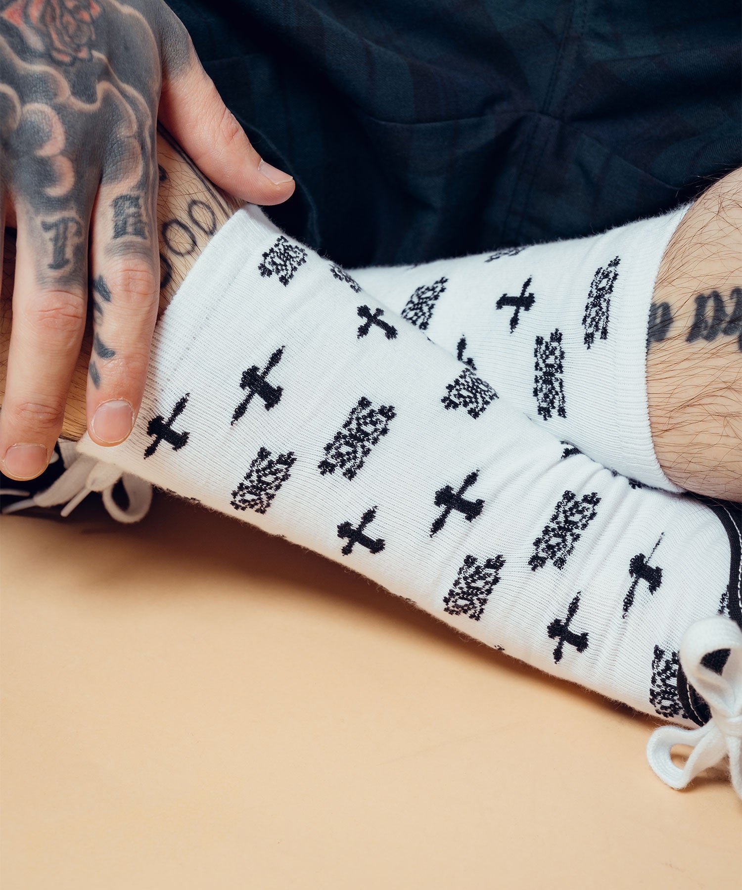 Paisley cross socks-thumbmail-11