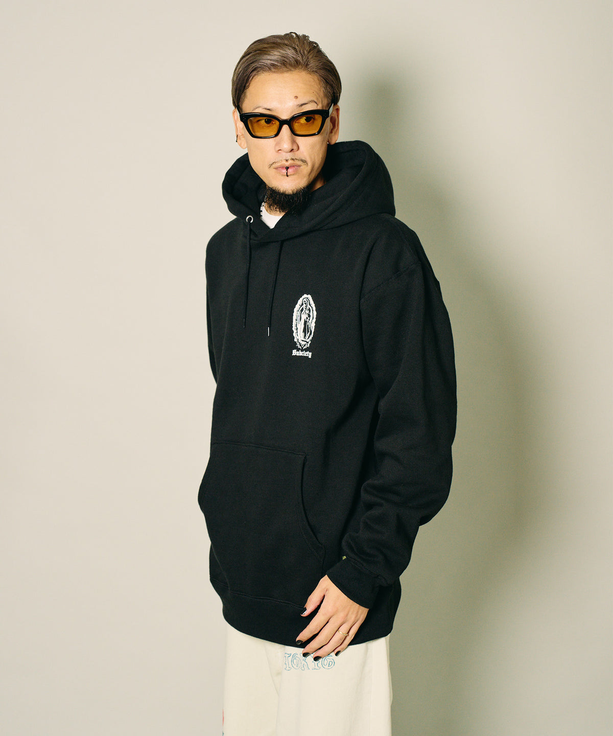 Maria hoodie-thumbmail-10