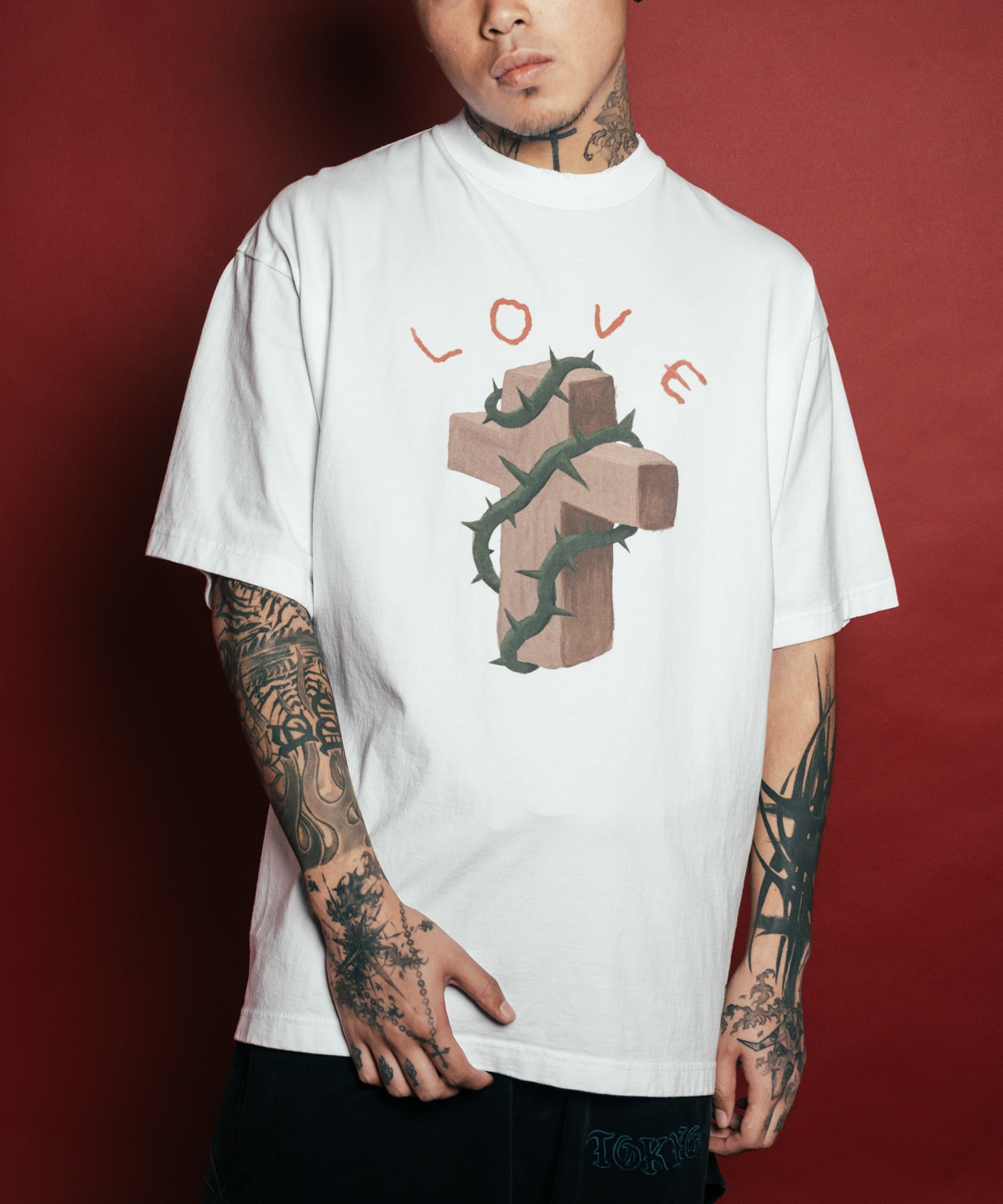 Thorn cross tee