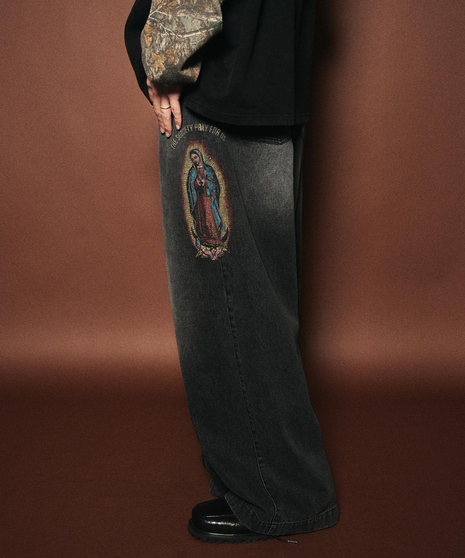 Faded madonna denim pants