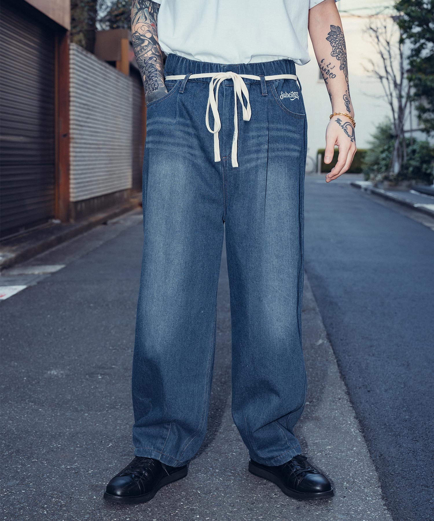Light denim wide pants