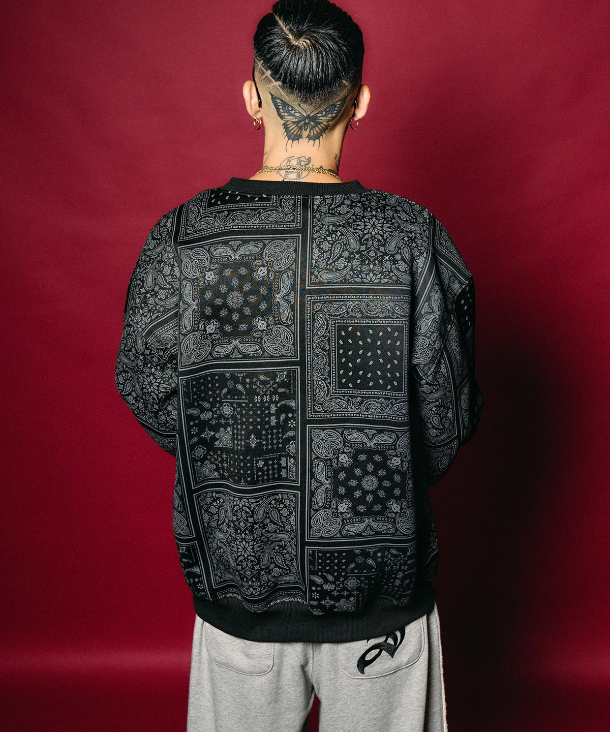 Patterned sweatshirt-thumbmail-8