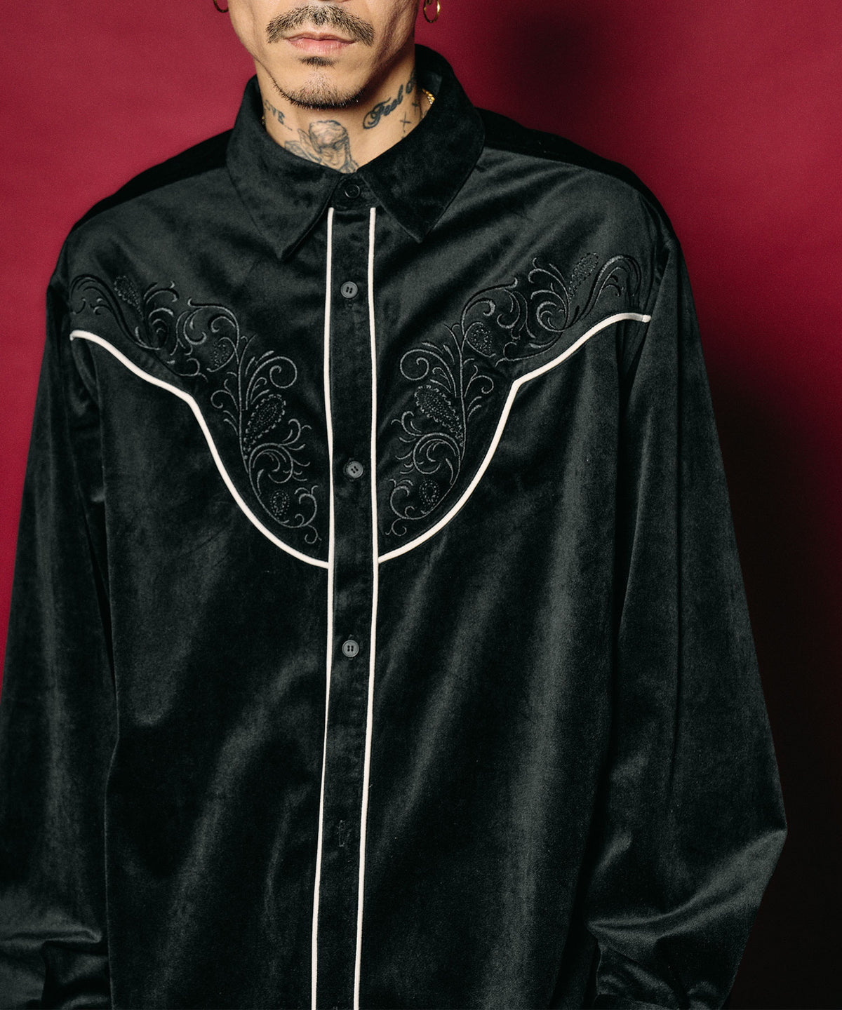 Embroidered velour western shirt-thumbmail-6