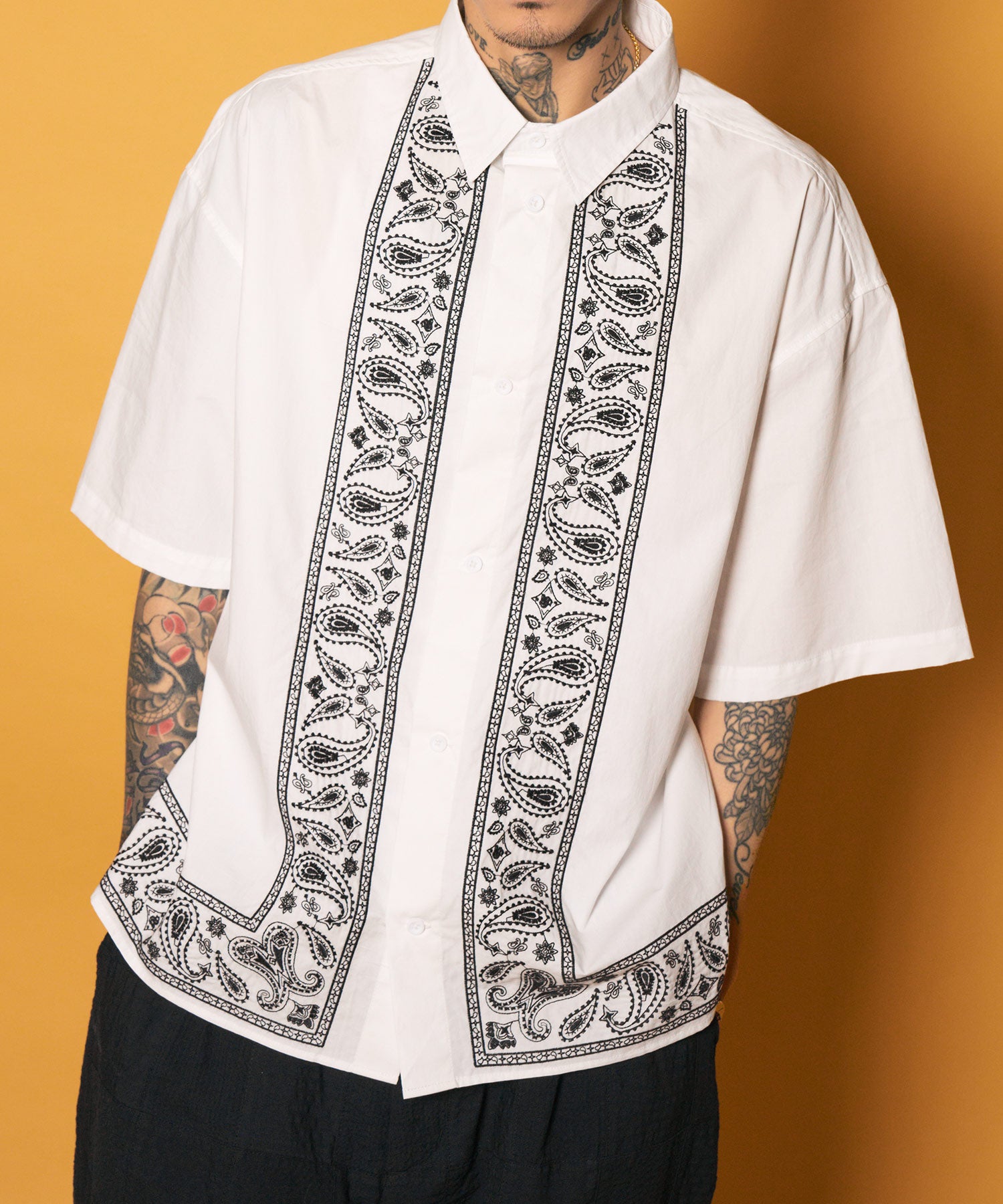 Embroidery bandanna shirt