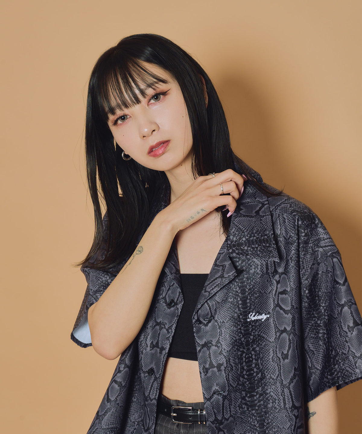 Essential open-collar shirt-thumbmail-36