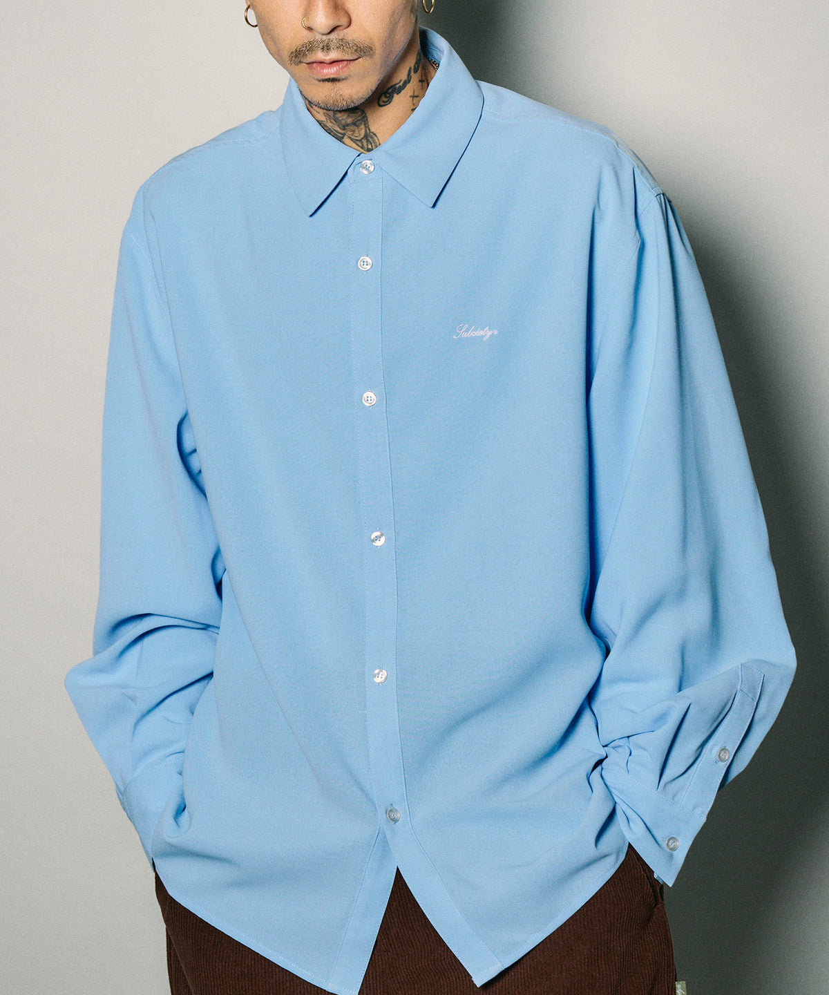Essential shirt-thumbmail-3