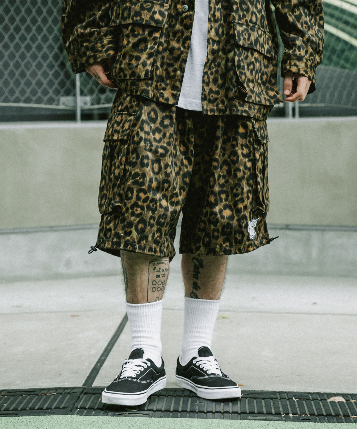 LEOPARD CARGO SHORTS-thumbmail-1