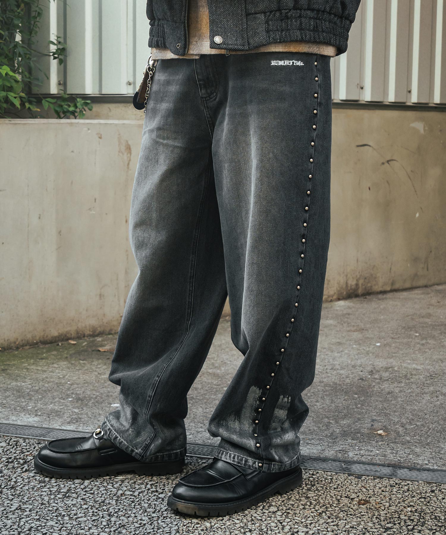 Studs denim pants