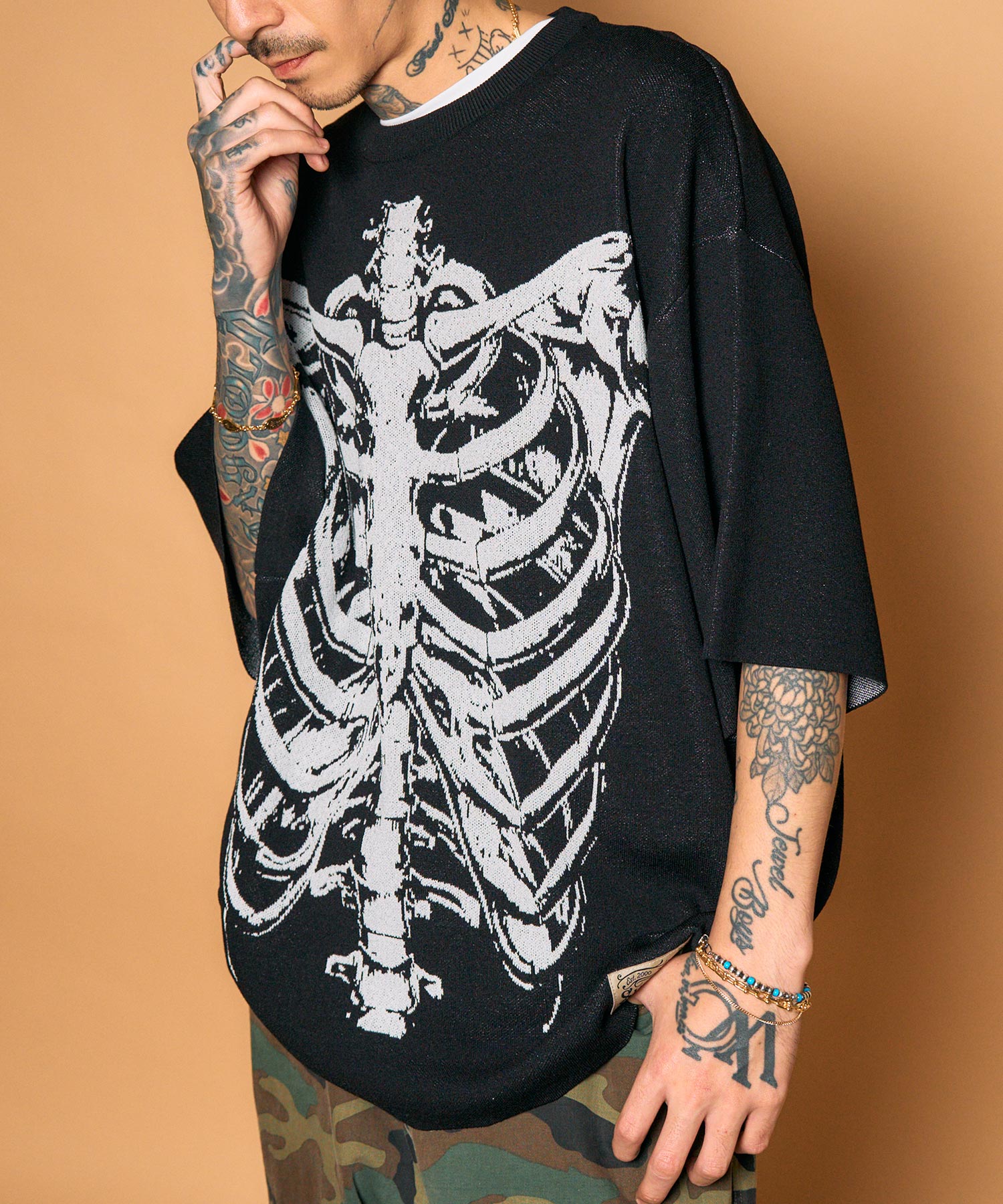 Patterned knit tee