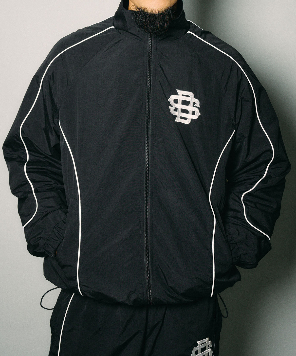 Reflective piping nylon jkt