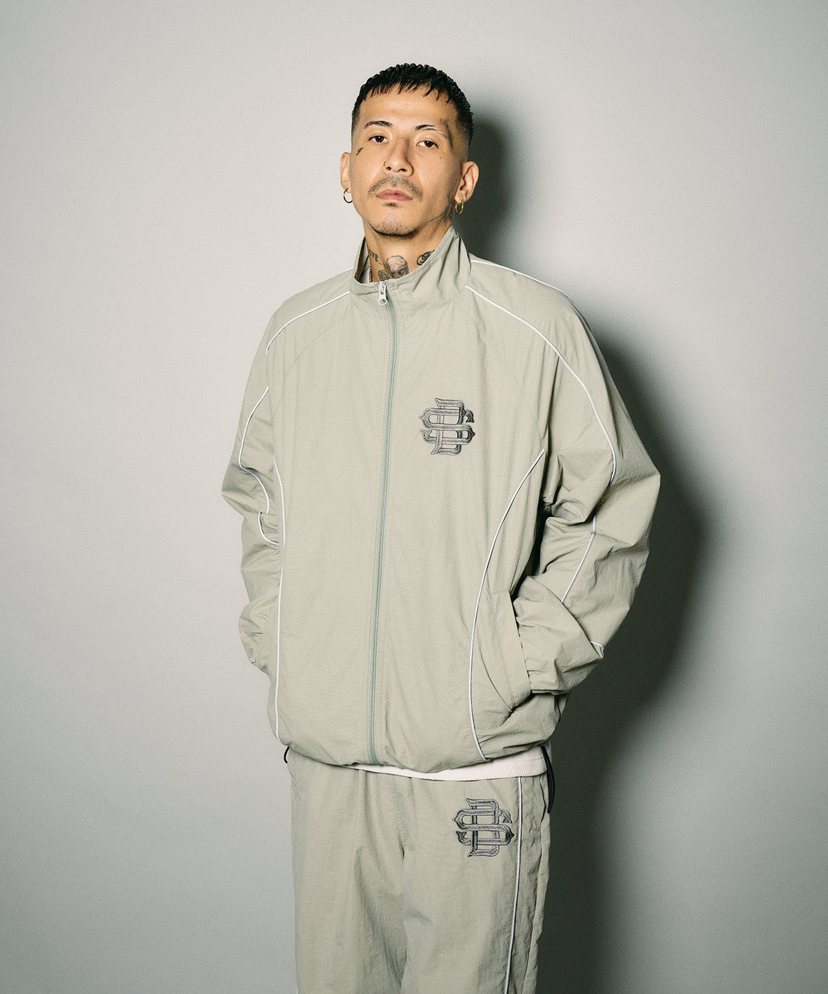 Reflective piping nylon jkt
