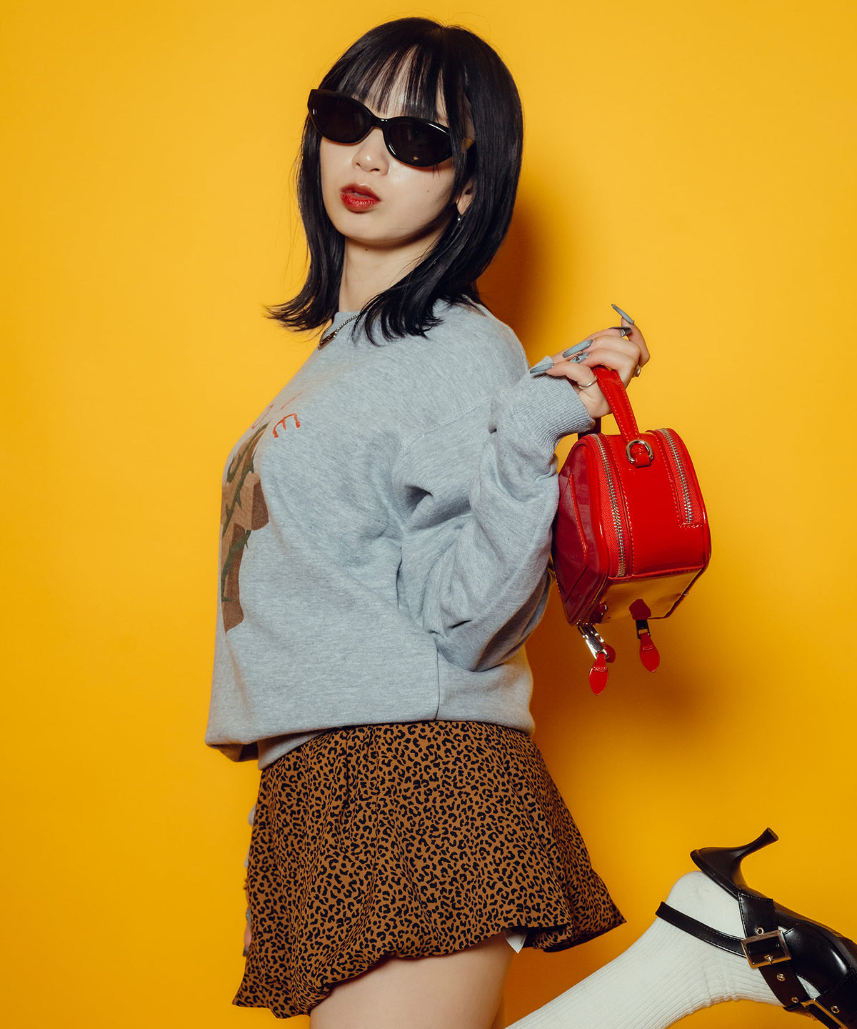 【WOMEN】Thorn Cross Sweatshirt-thumbmail-9