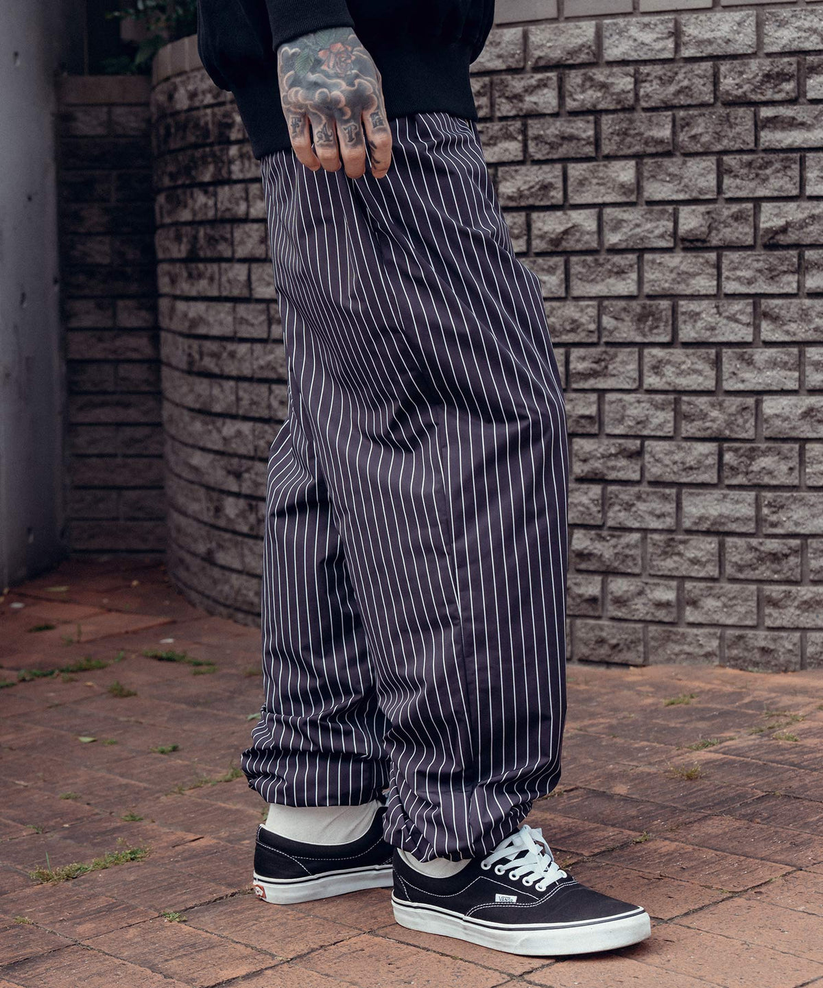 Stripe training pants-thumbmail-28