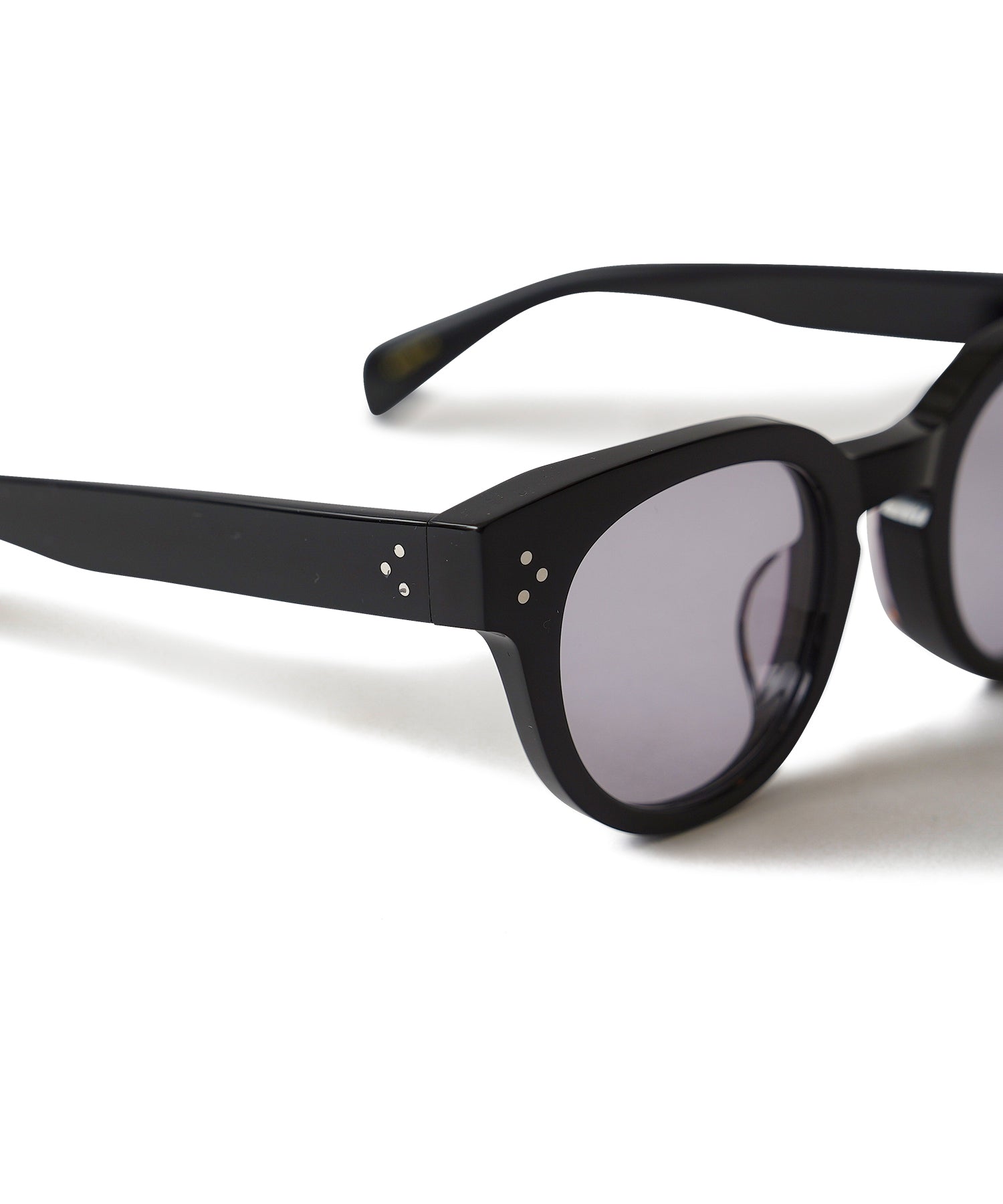 SUNGLASS-rodeo--thumbmail-5