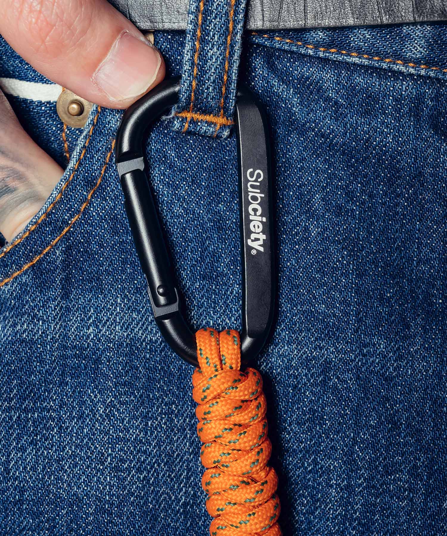 Paracord carabiner key holder-thumbmail-15