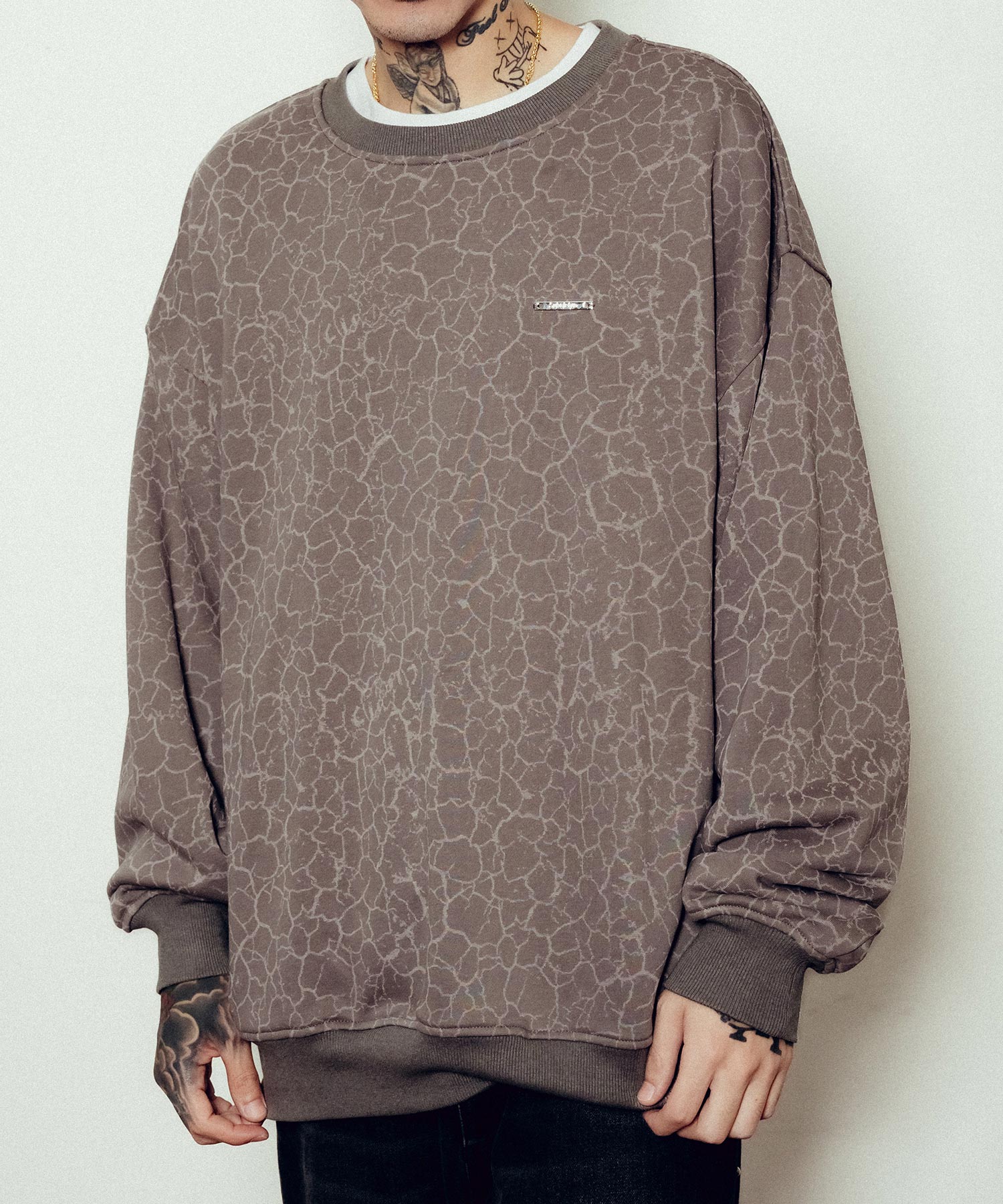 Cracked sweatshirt