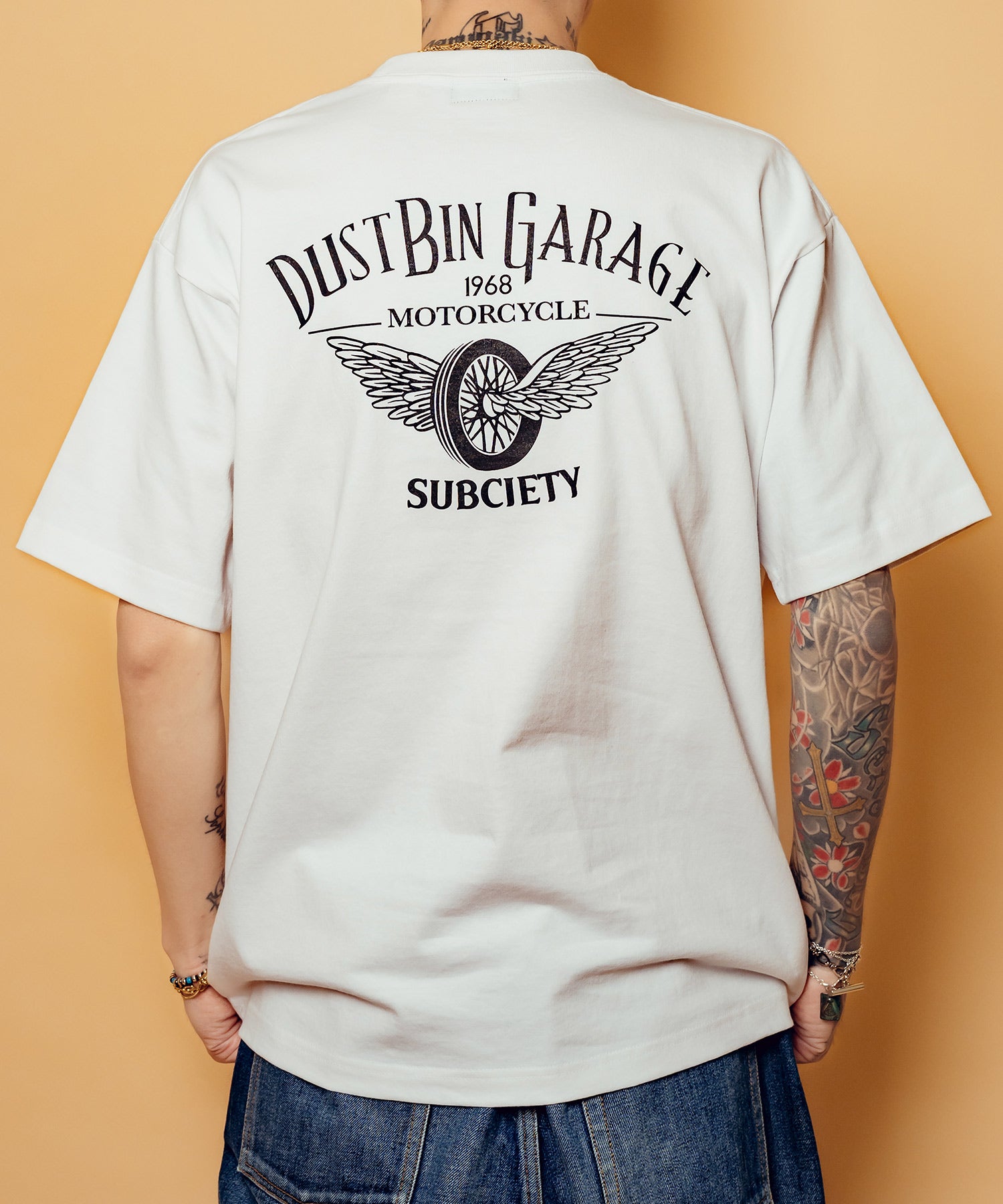 Dust bin garage tee