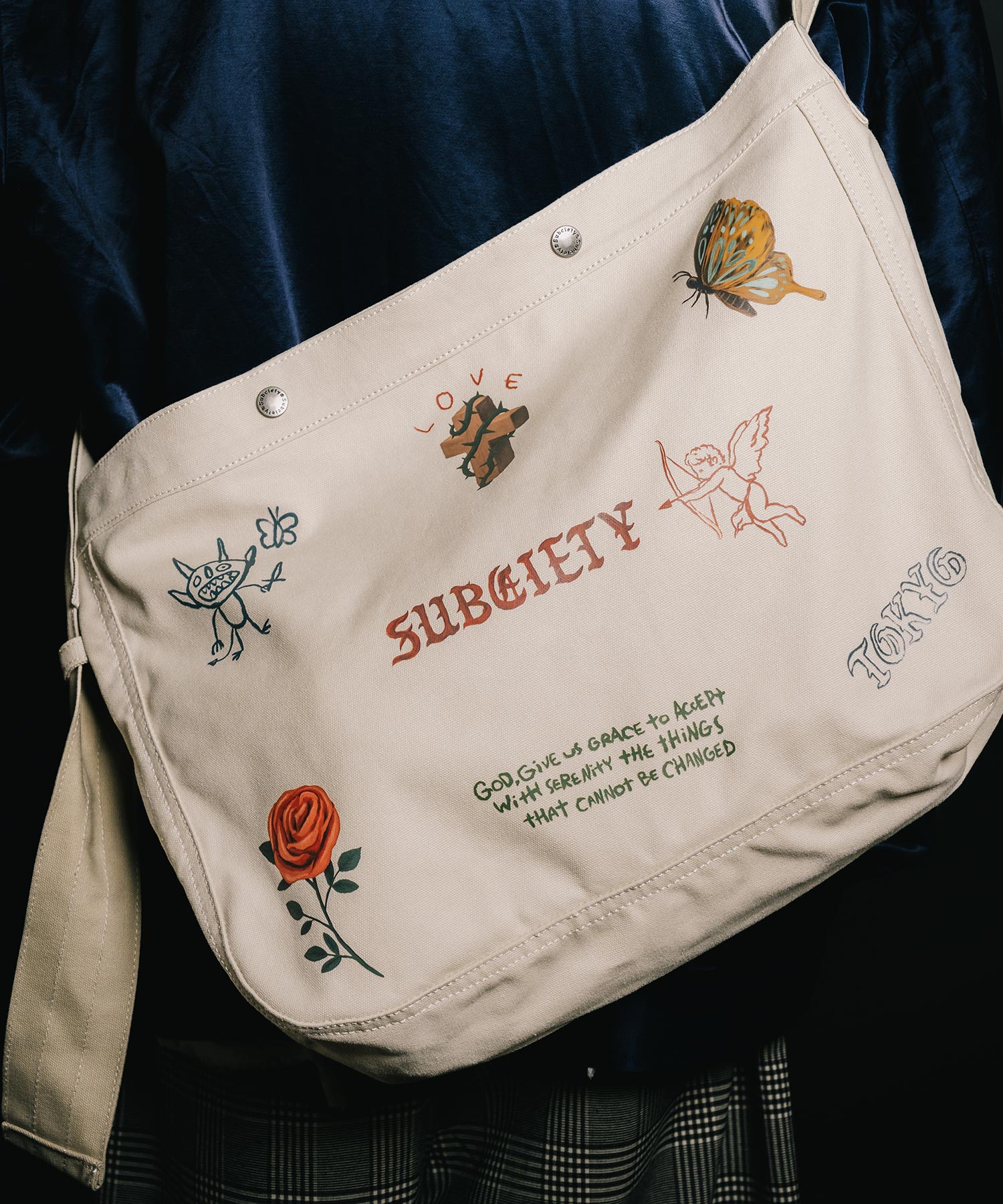 Memorial newspaper bag-thumbmail-5