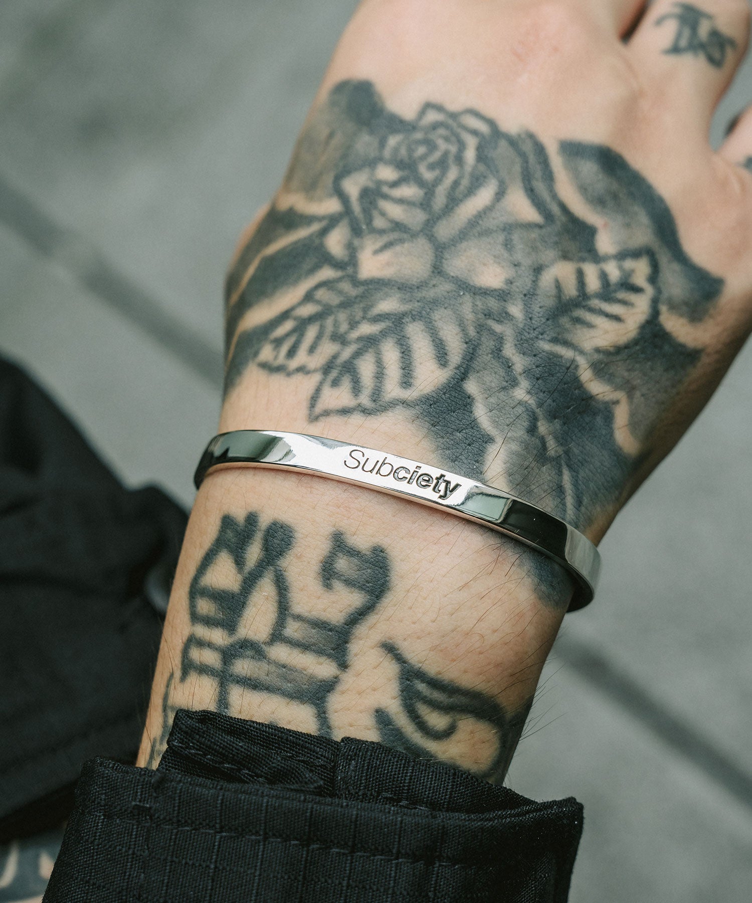 SILVER BANGLE